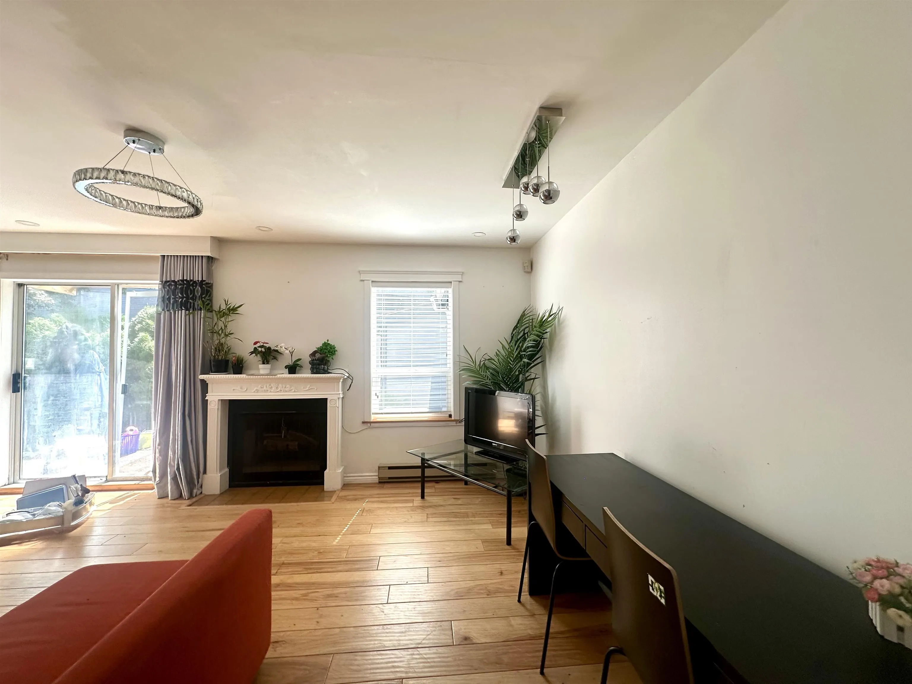 11 8700 Blundell Road