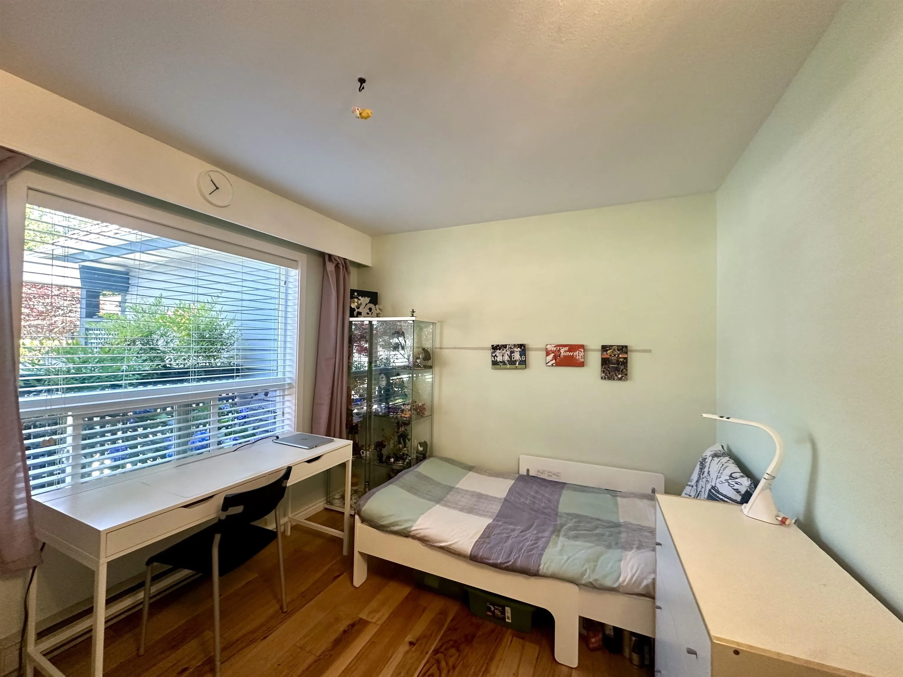 11 8700 Blundell Road