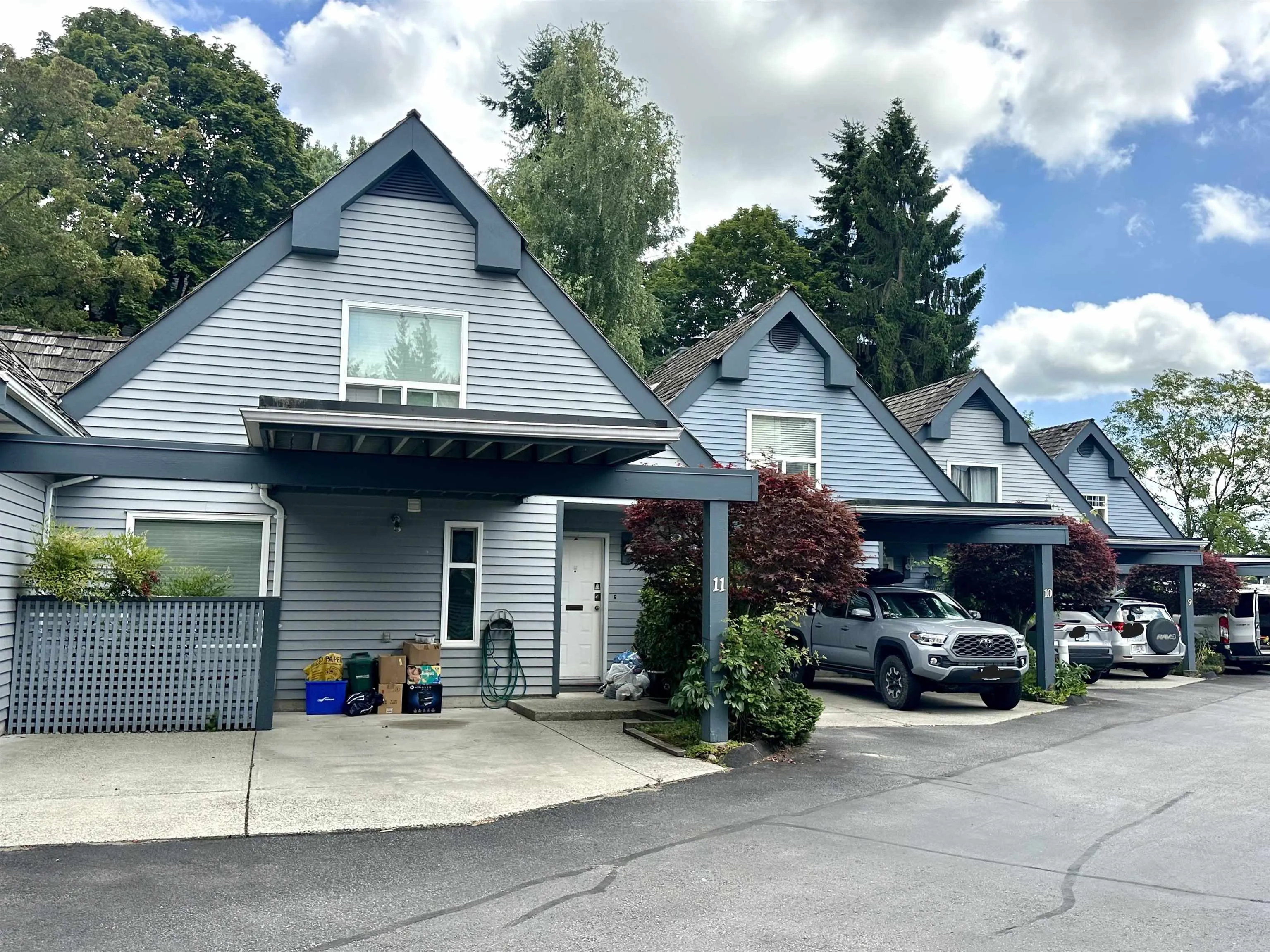 11 8700 Blundell Road