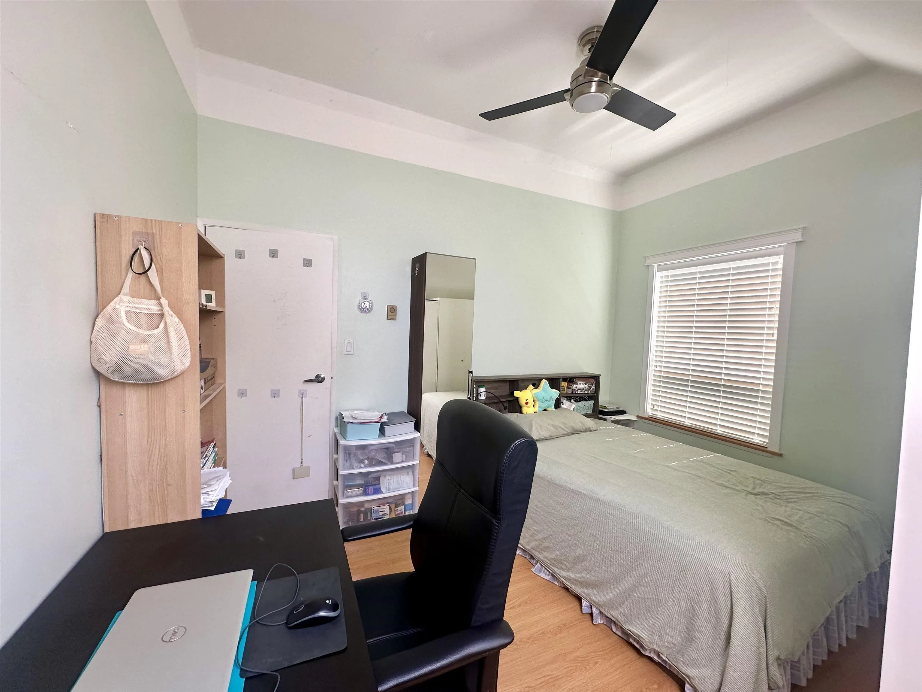 11 8700 Blundell Road