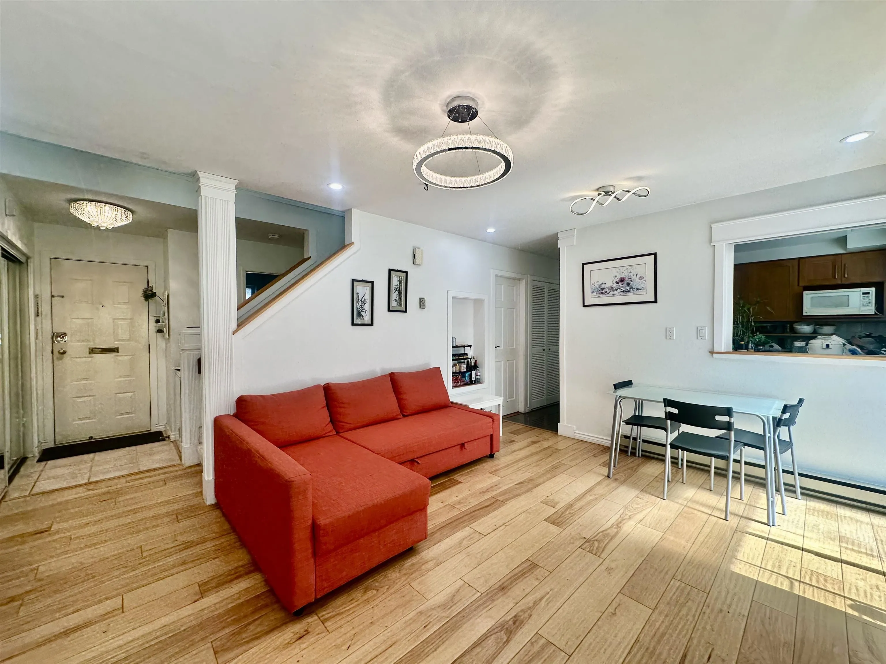 11 8700 Blundell Road