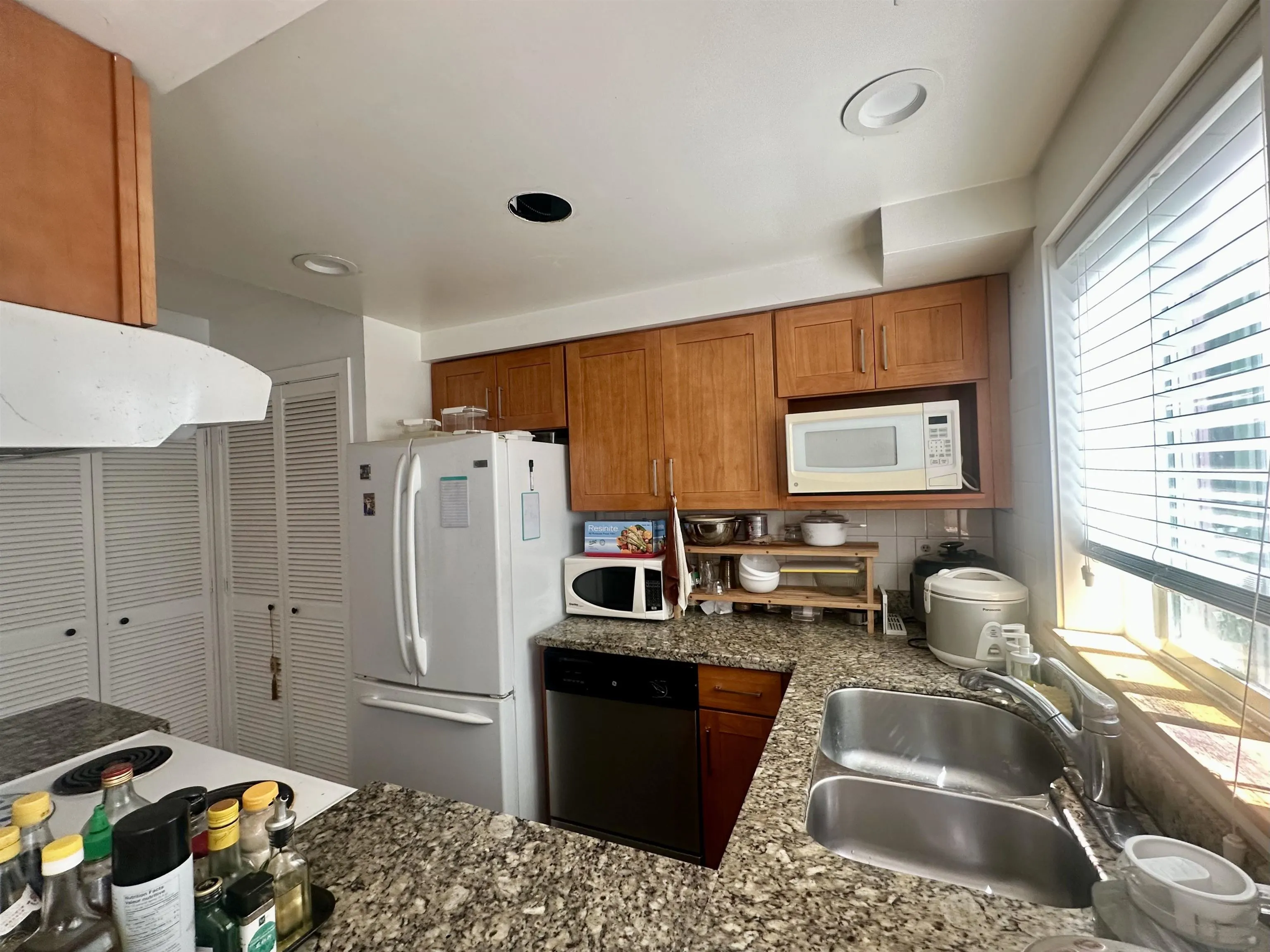 11 8700 Blundell Road