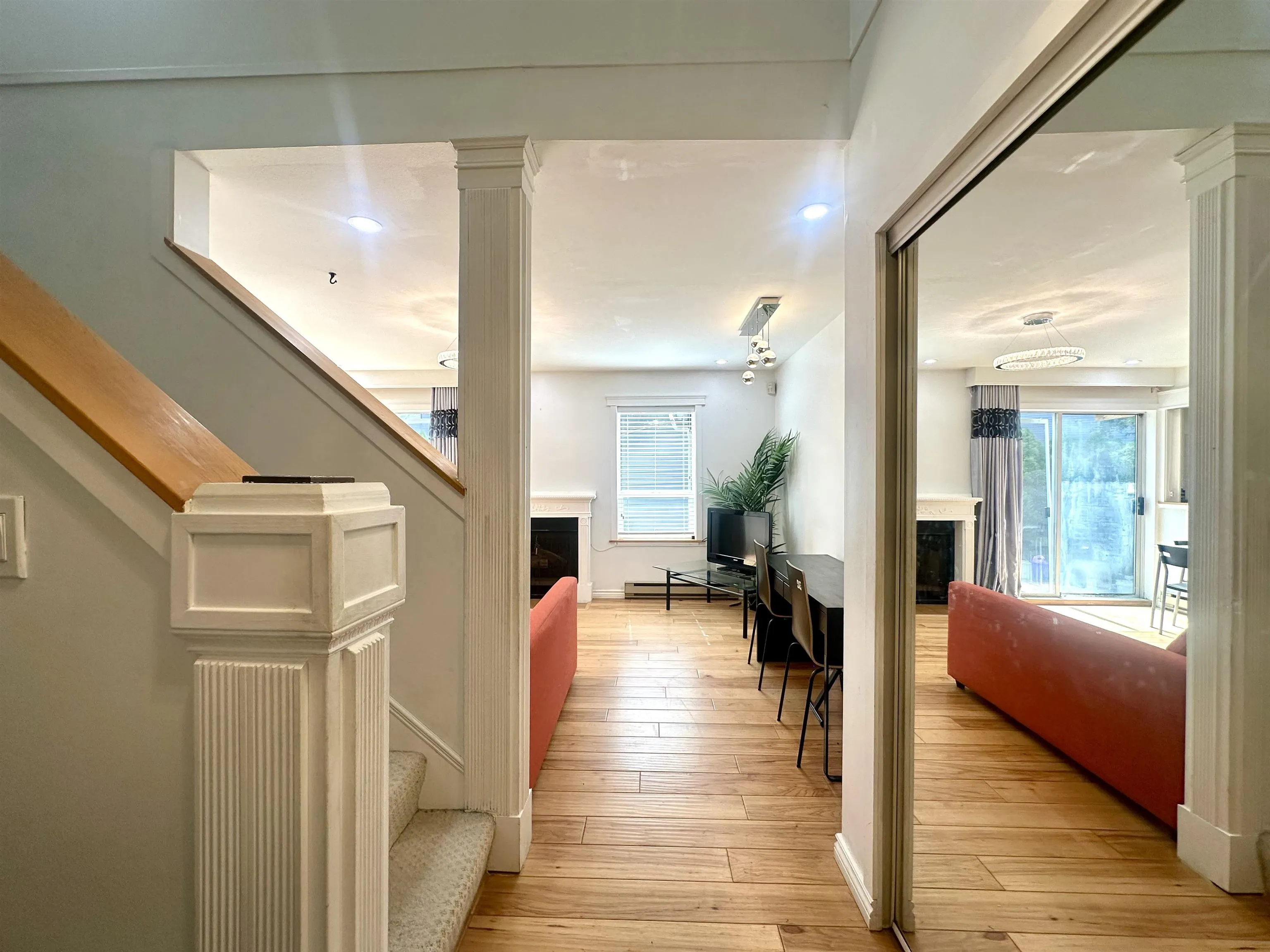 11 8700 Blundell Road