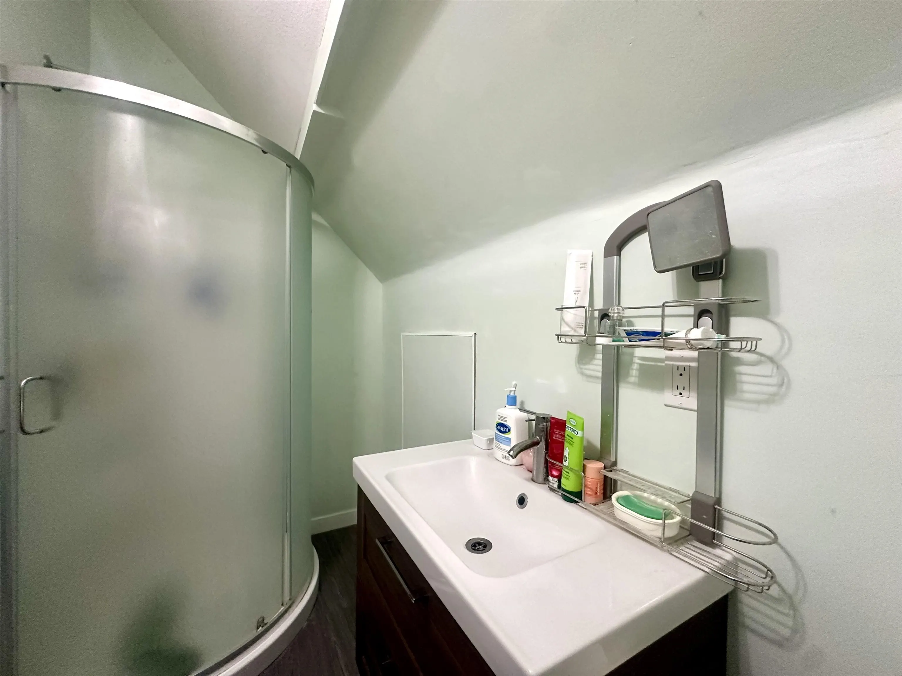 11 8700 Blundell Road