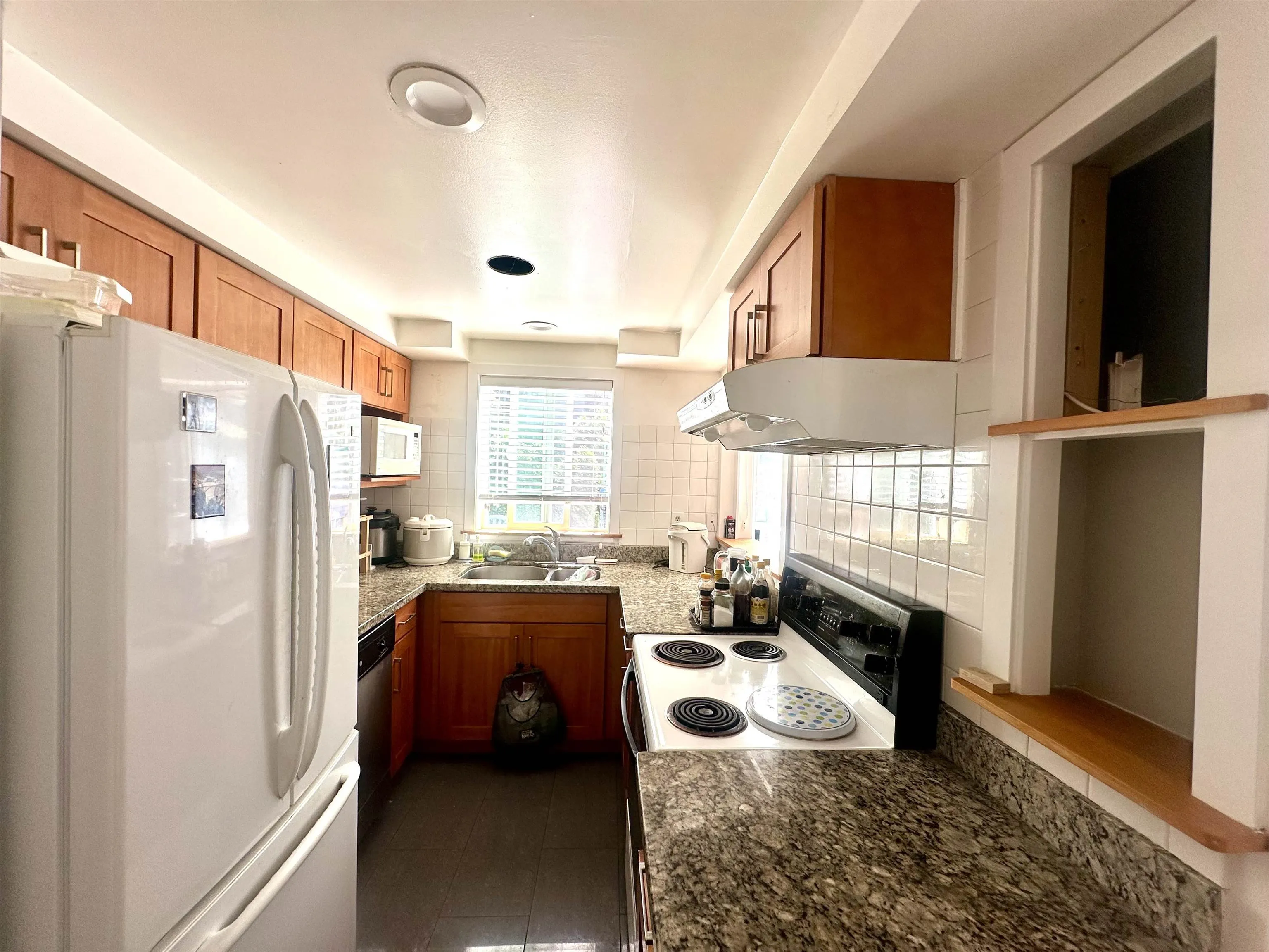 11 8700 Blundell Road