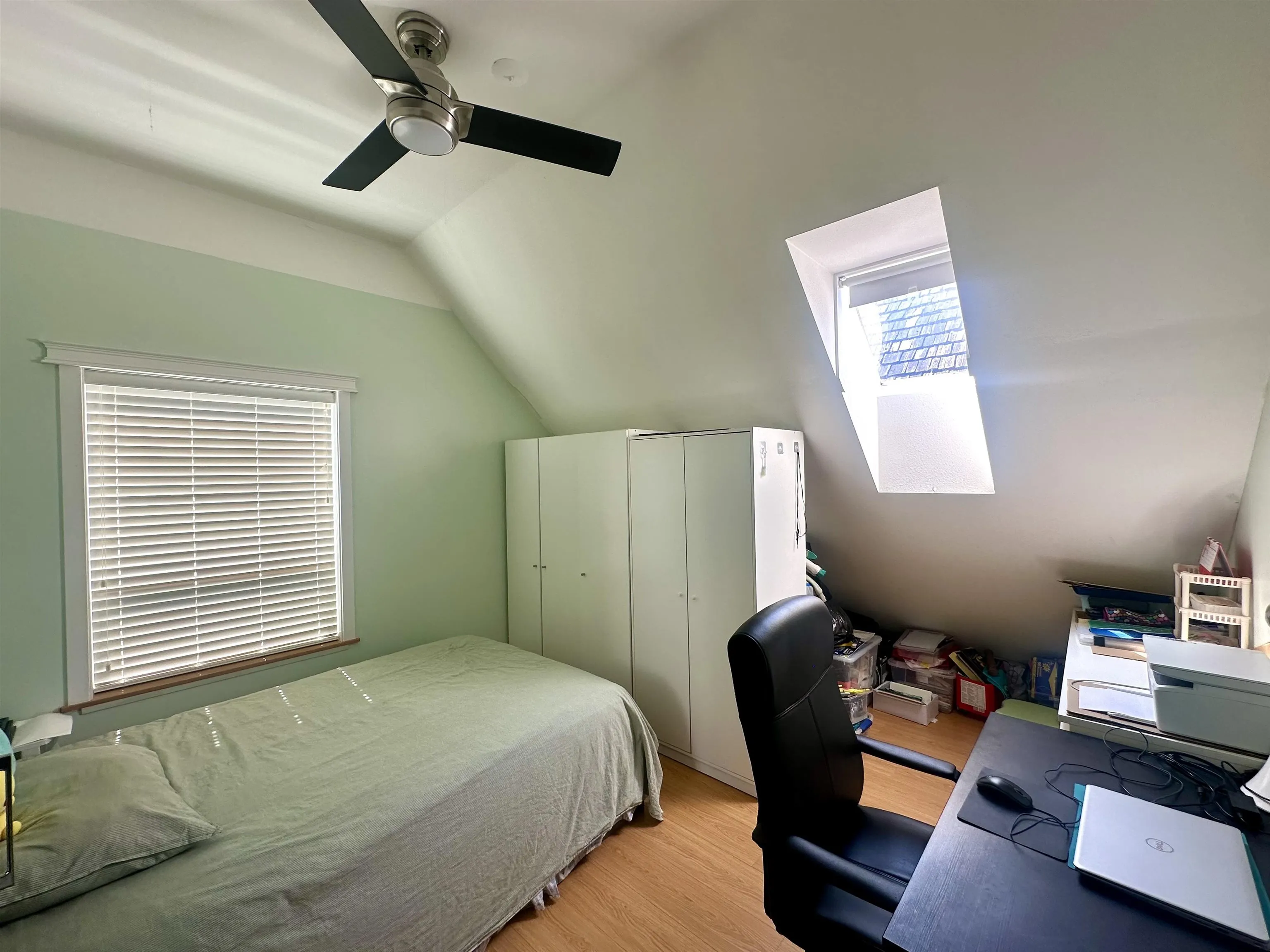 11 8700 Blundell Road