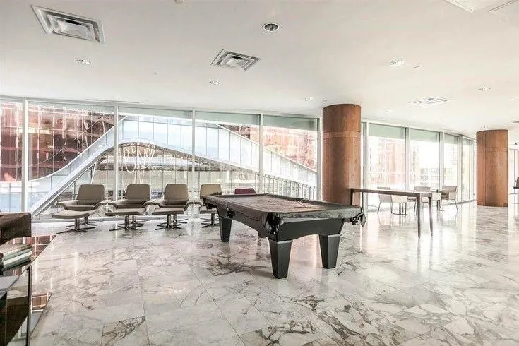 68 Smithe Street