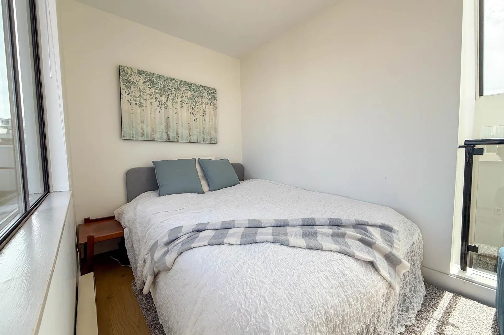 248 658 Leg-In-Boot Square