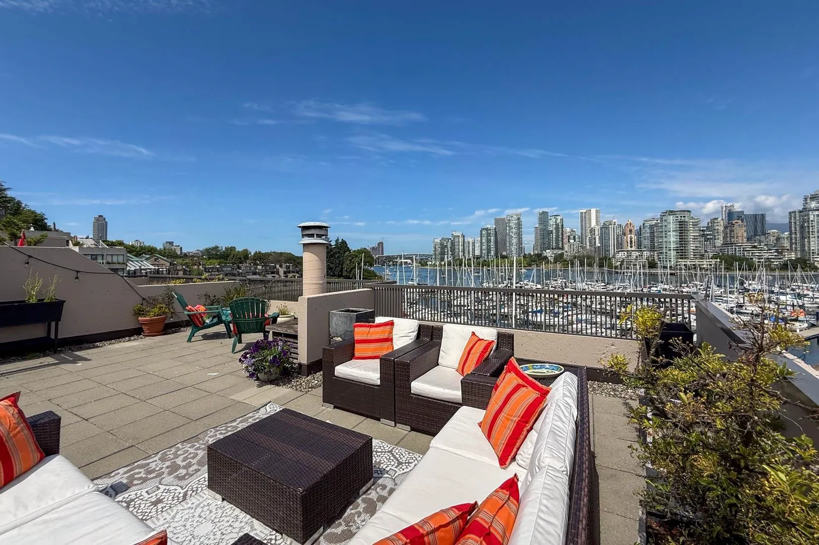 248 658 Leg-In-Boot Square