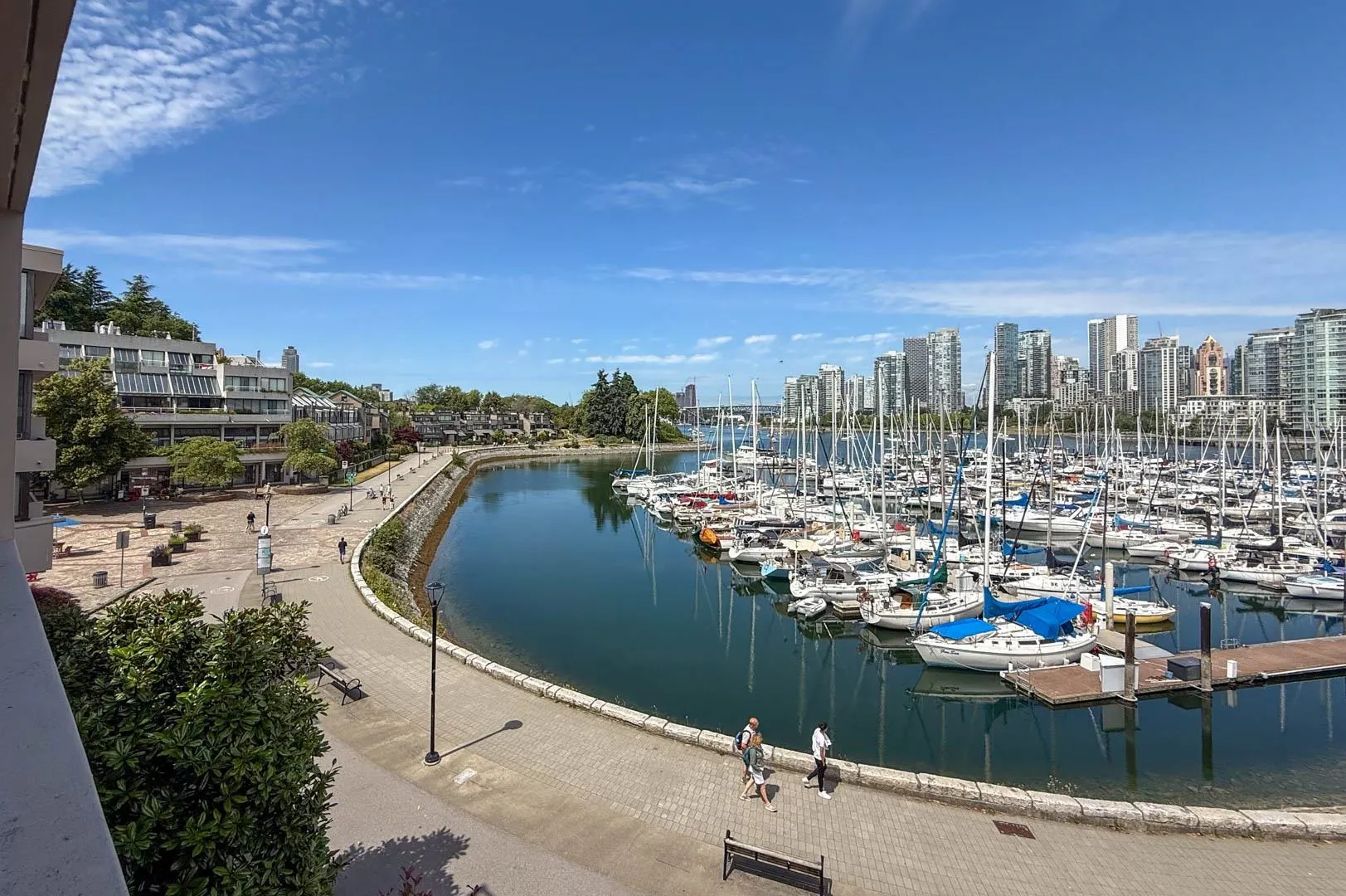 248 658 Leg-In-Boot Square