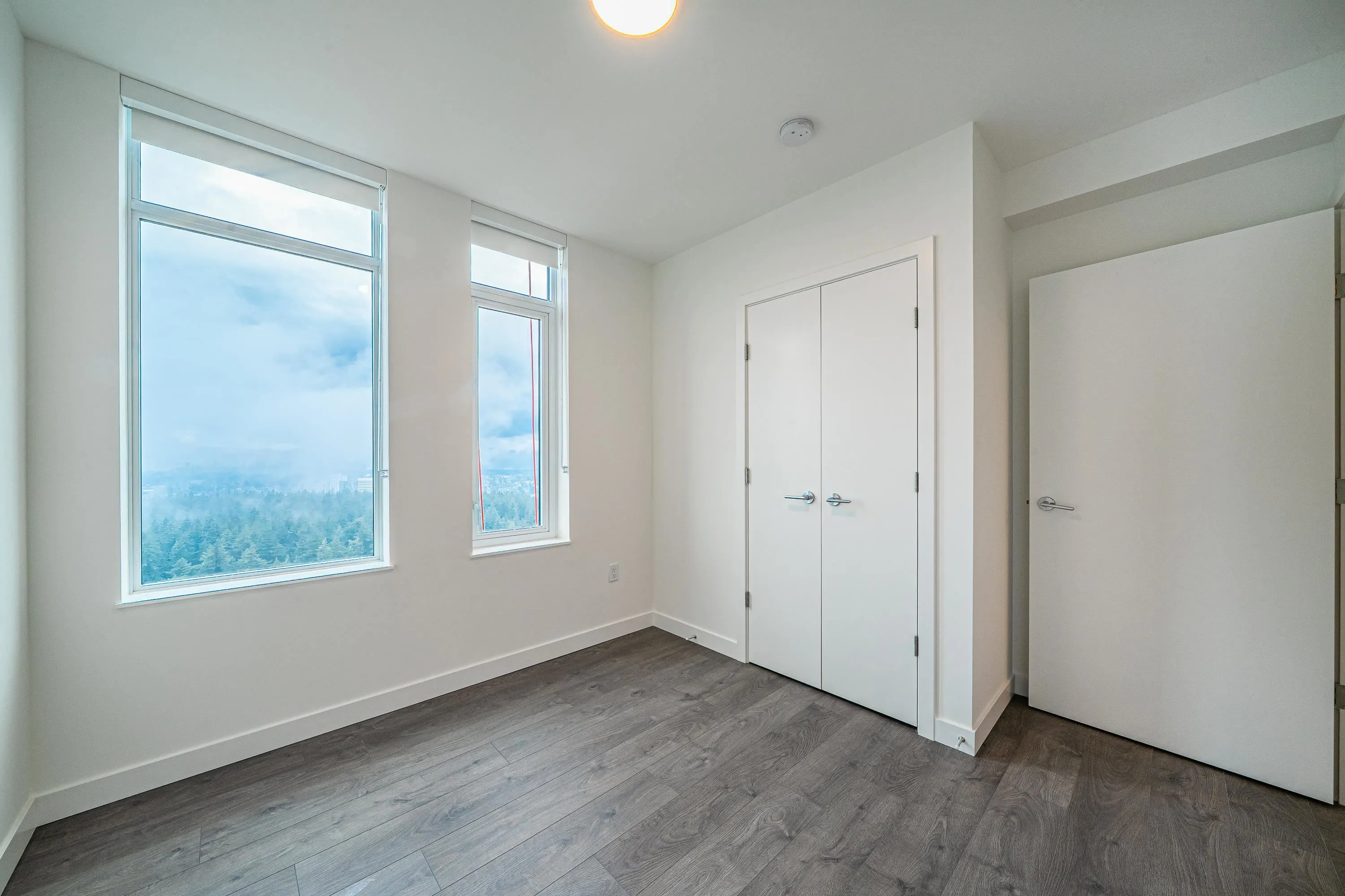 3506 6468 Willingdon Avenue