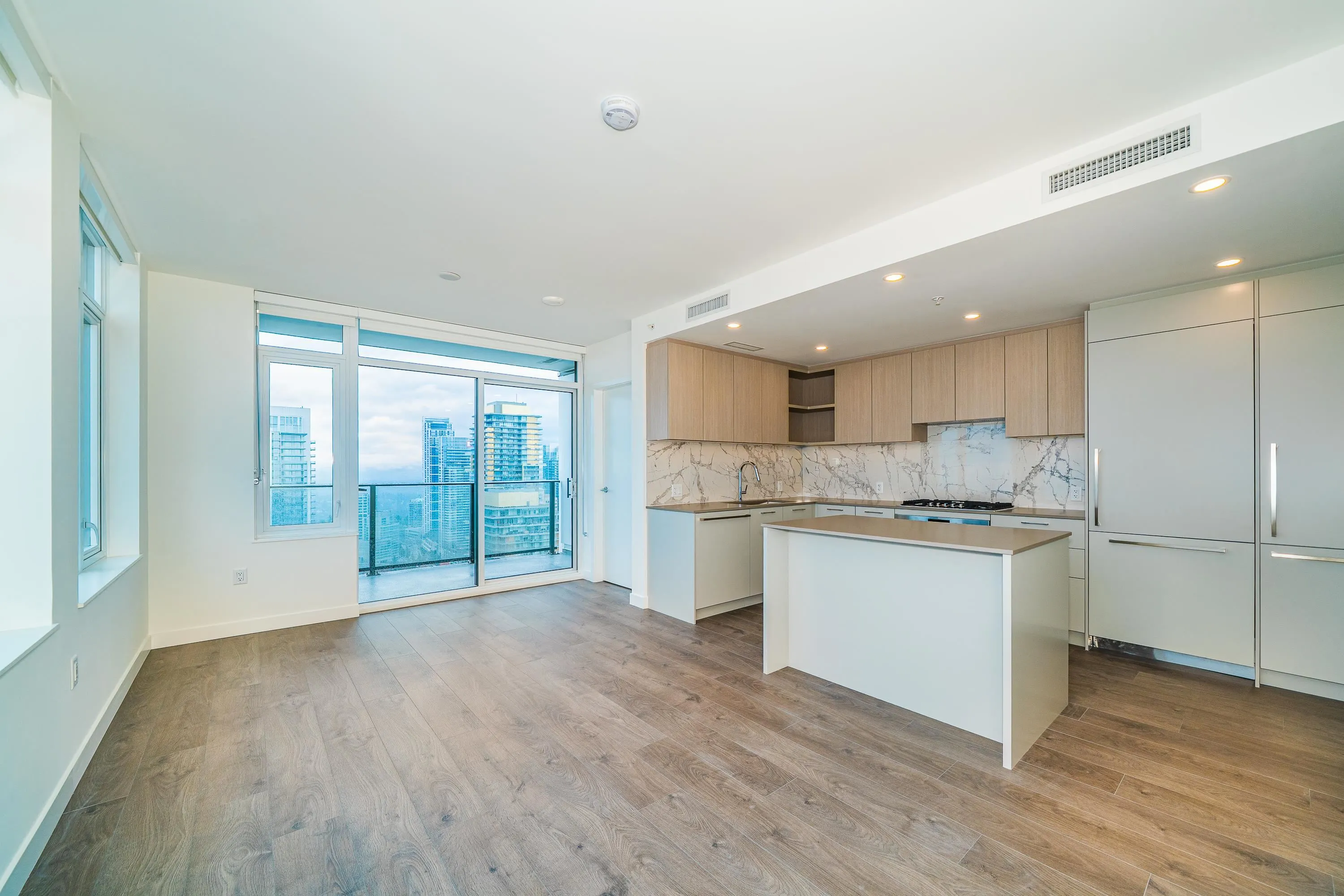 3506 6468 Willingdon Avenue