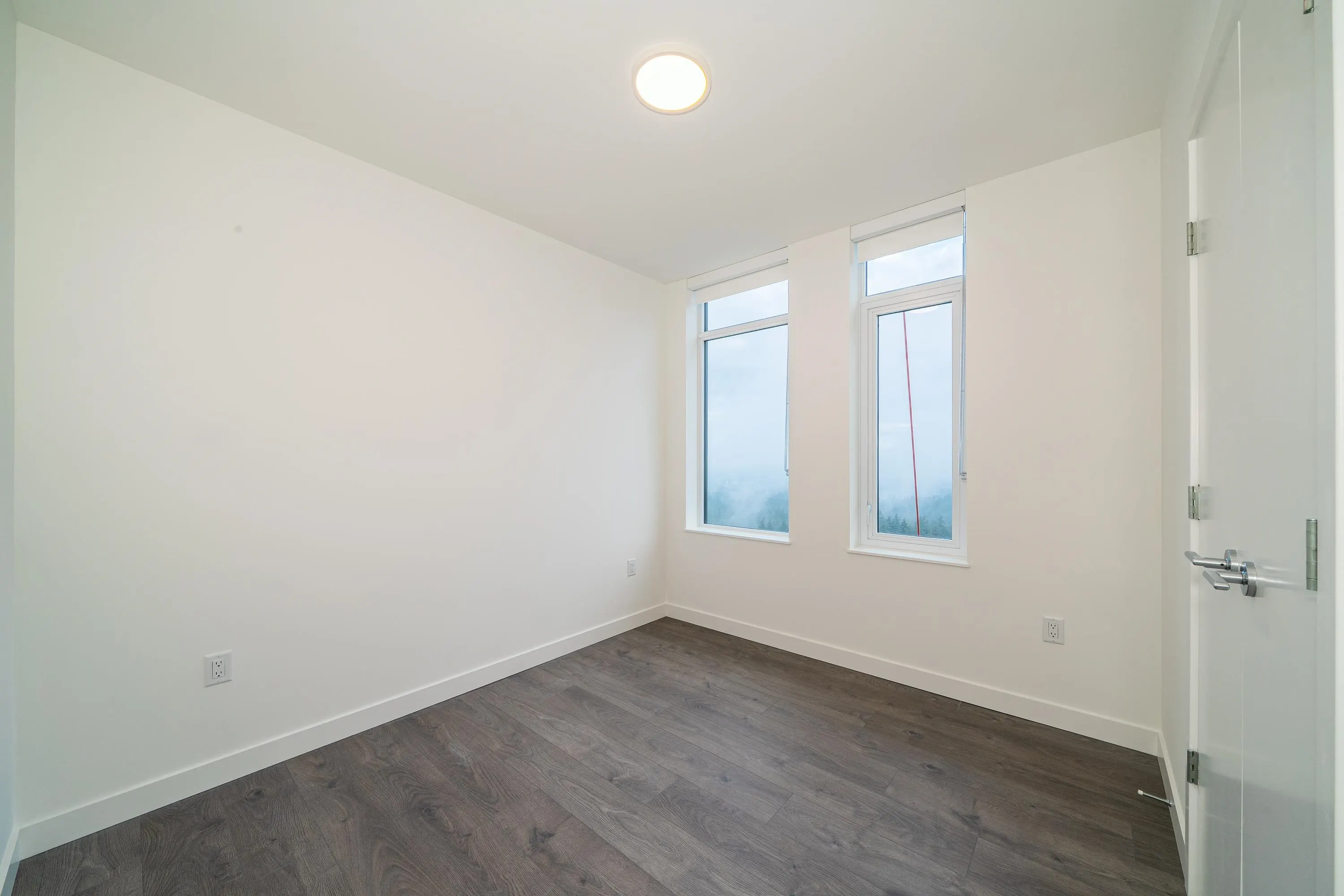 3506 6468 Willingdon Avenue