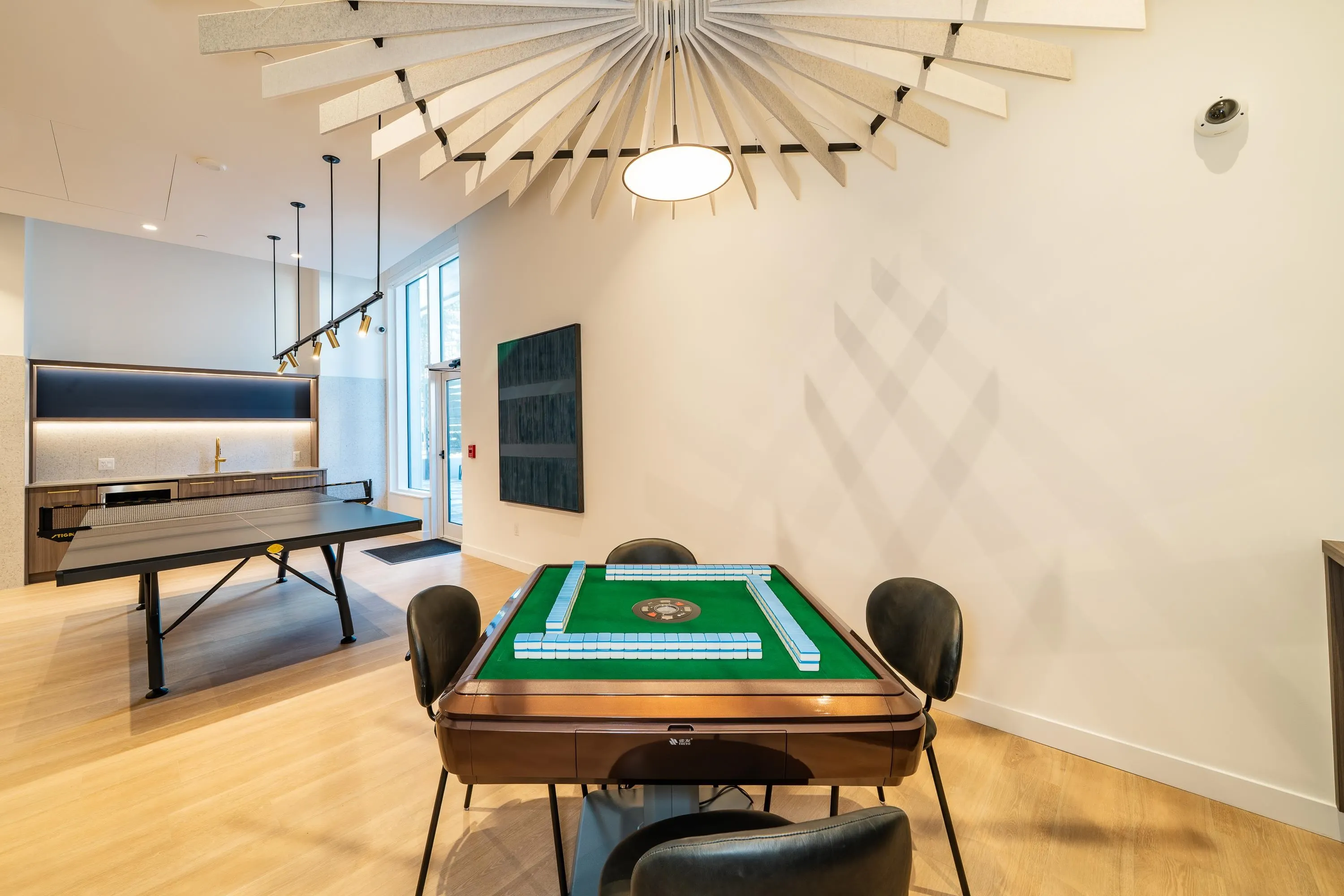 3506 6468 Willingdon Avenue