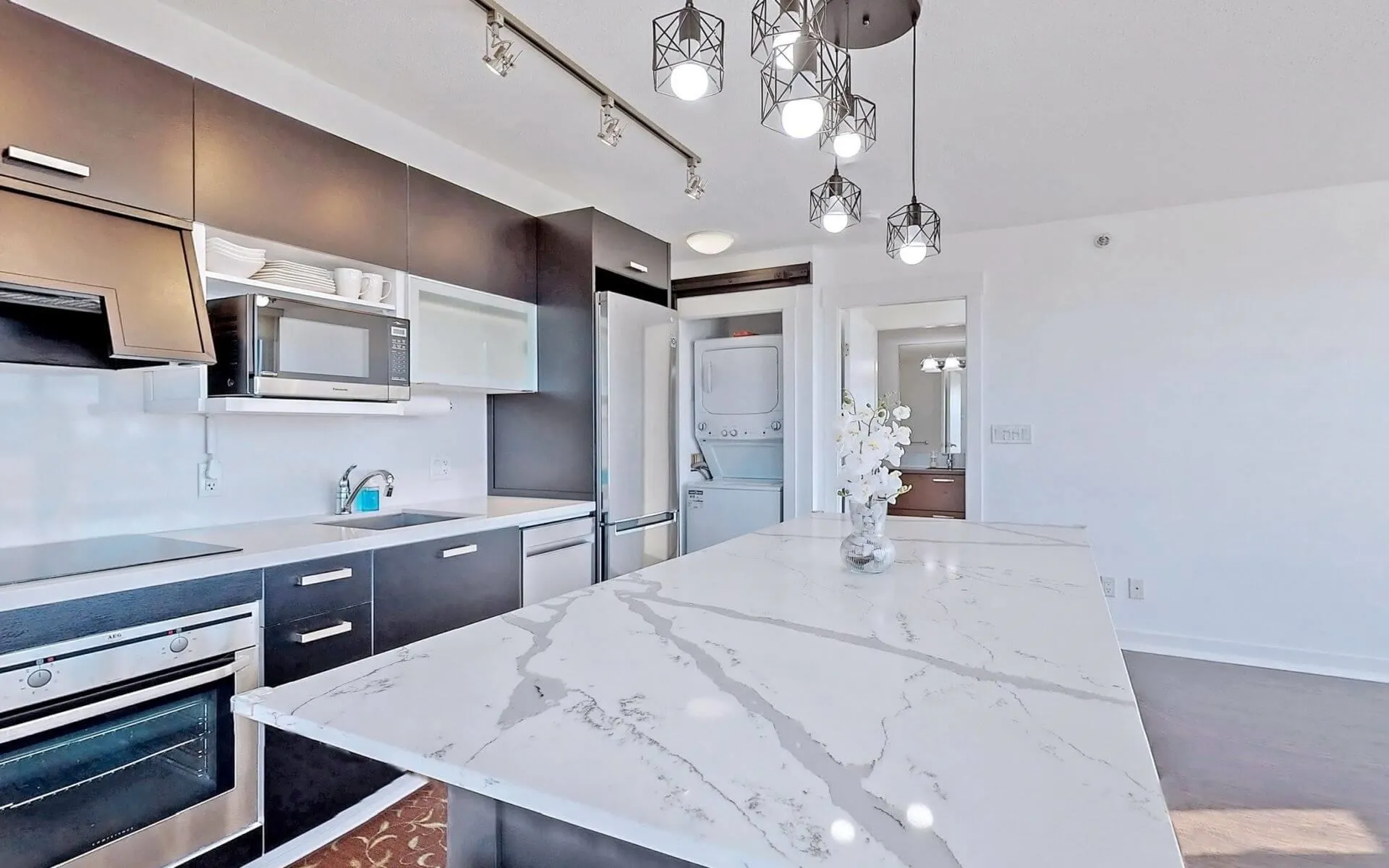 2104 10777 University Drive