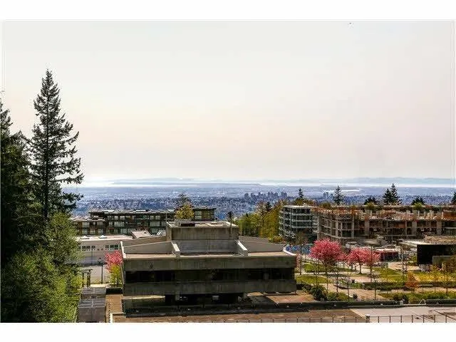 806 9080 University Crescent