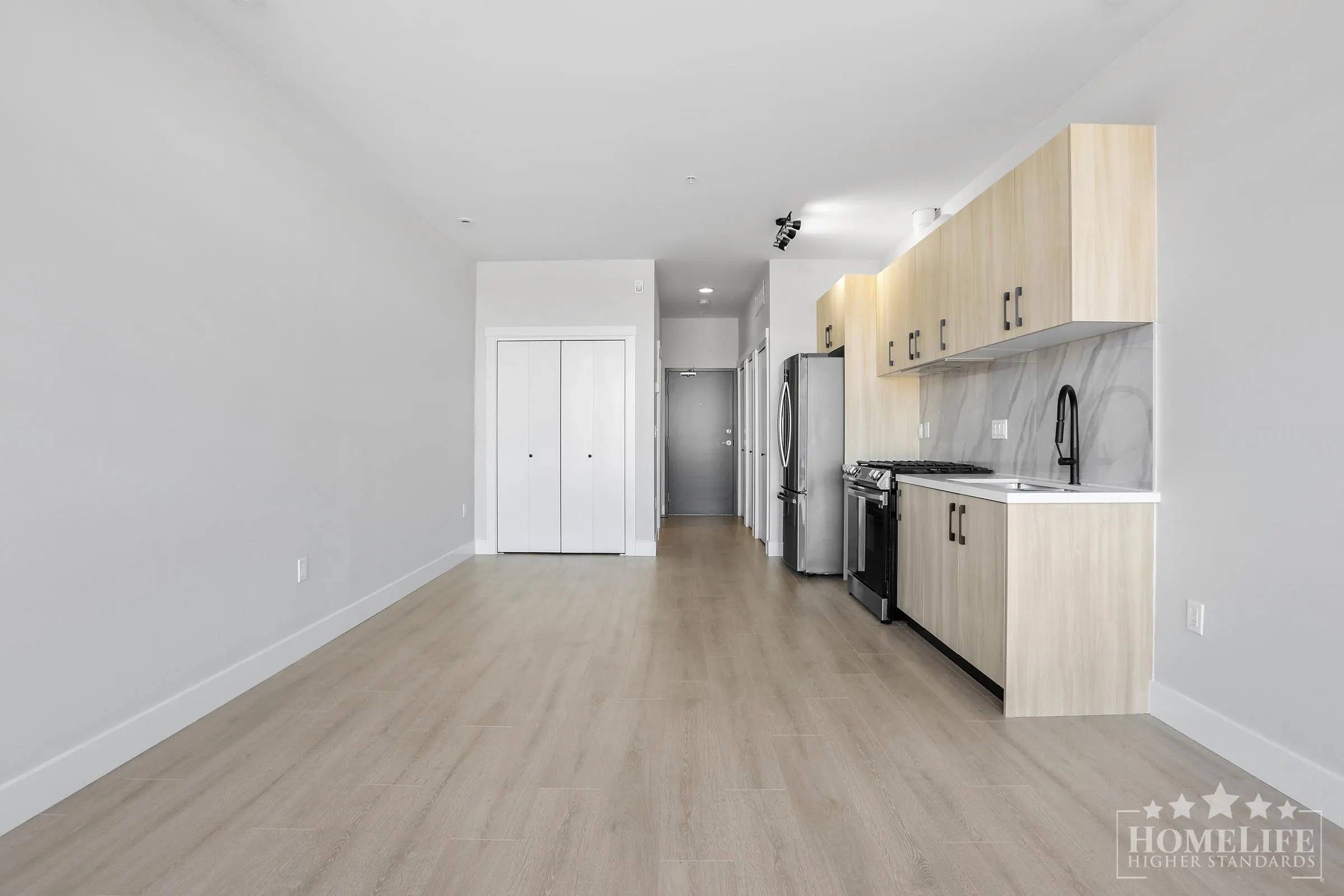 213 14858 60 Avenue