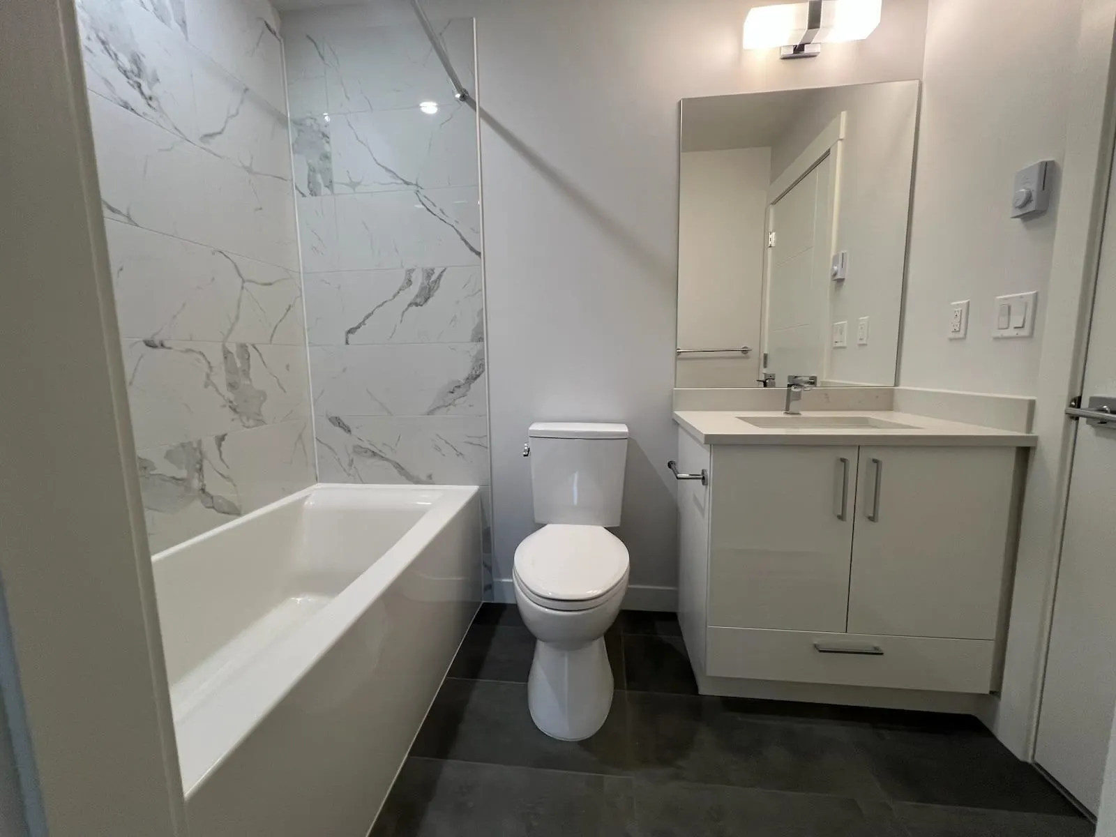 611 33886 Pine Street