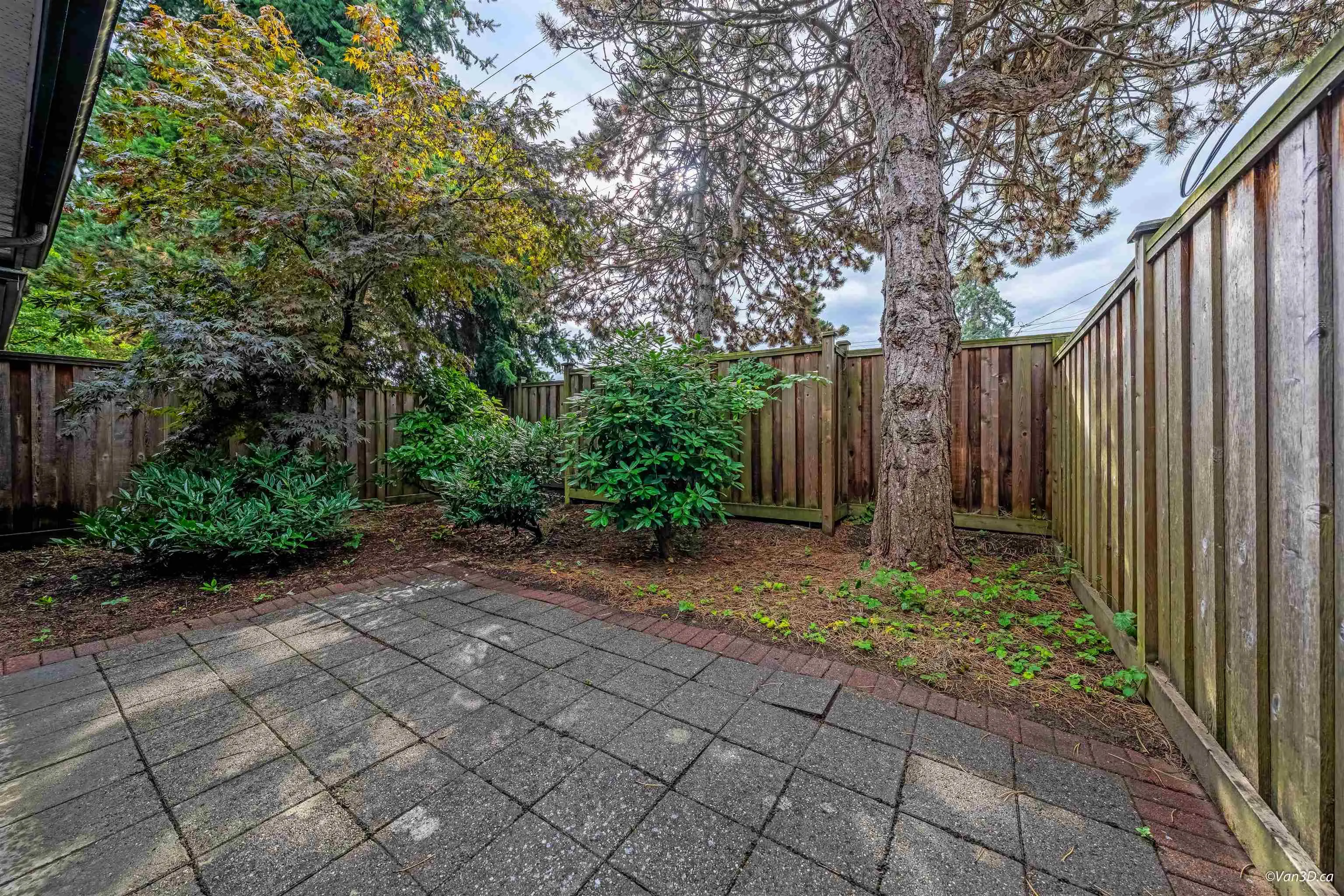 27 7695 St. Albans Road