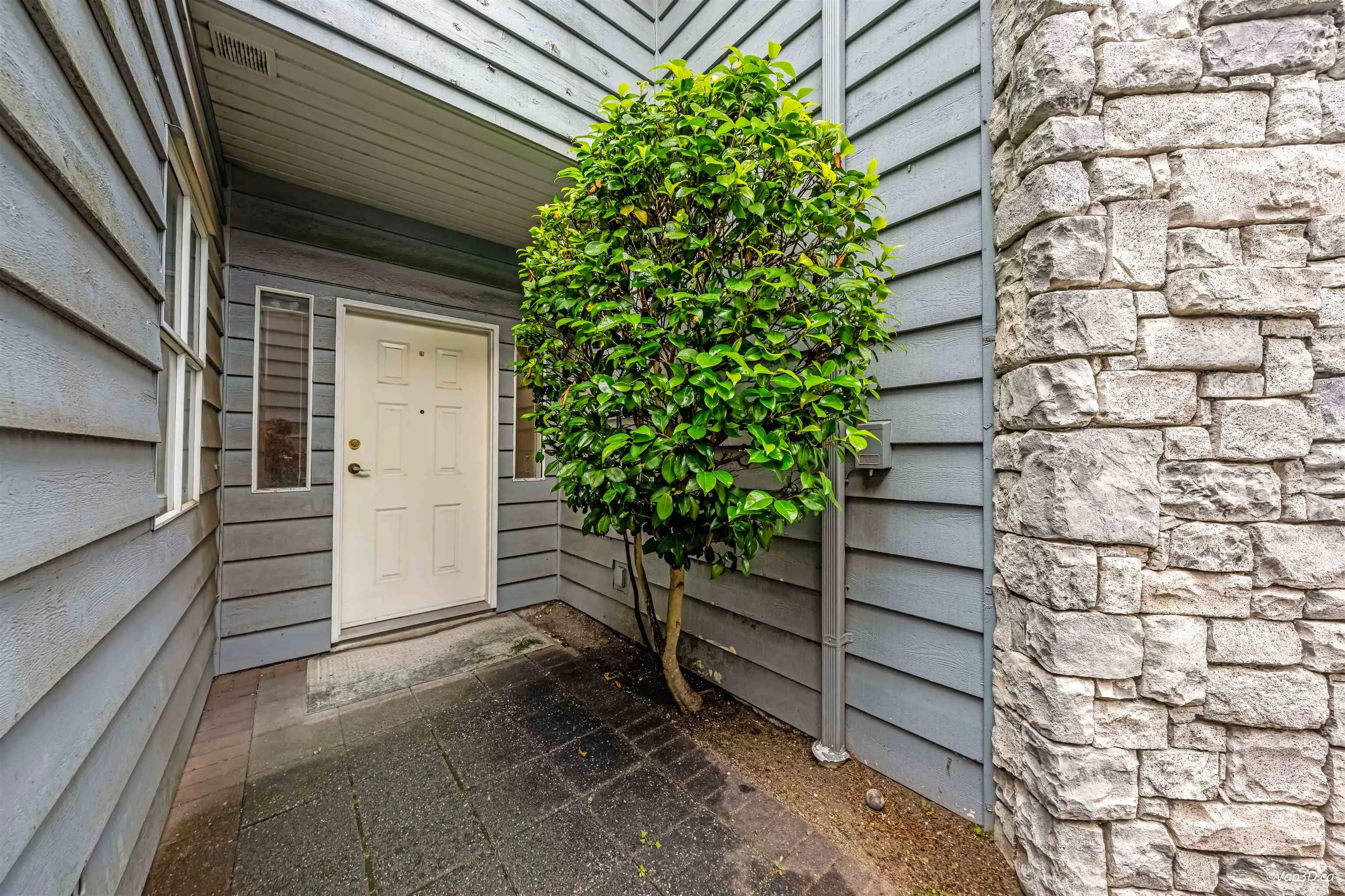 27 7695 St. Albans Road
