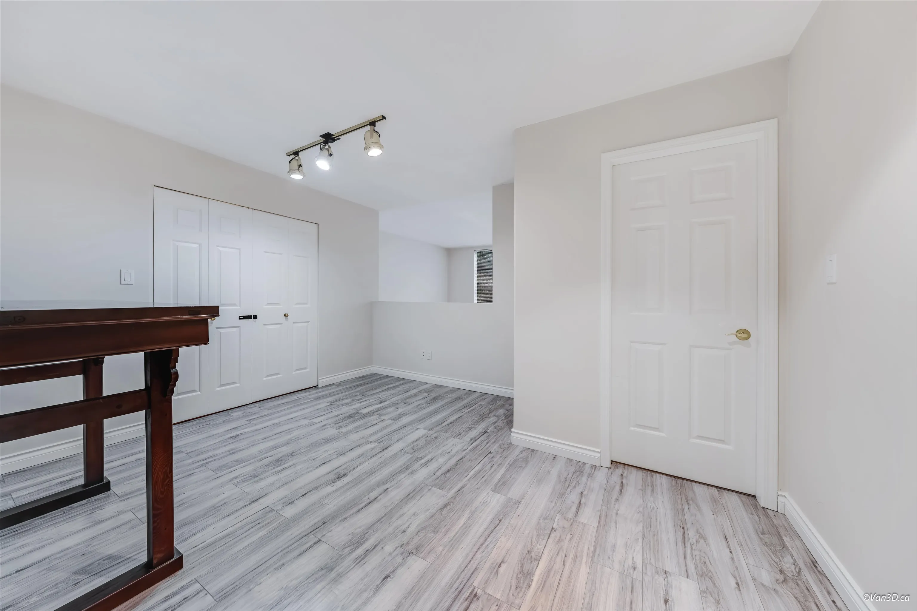 27 7695 St. Albans Road