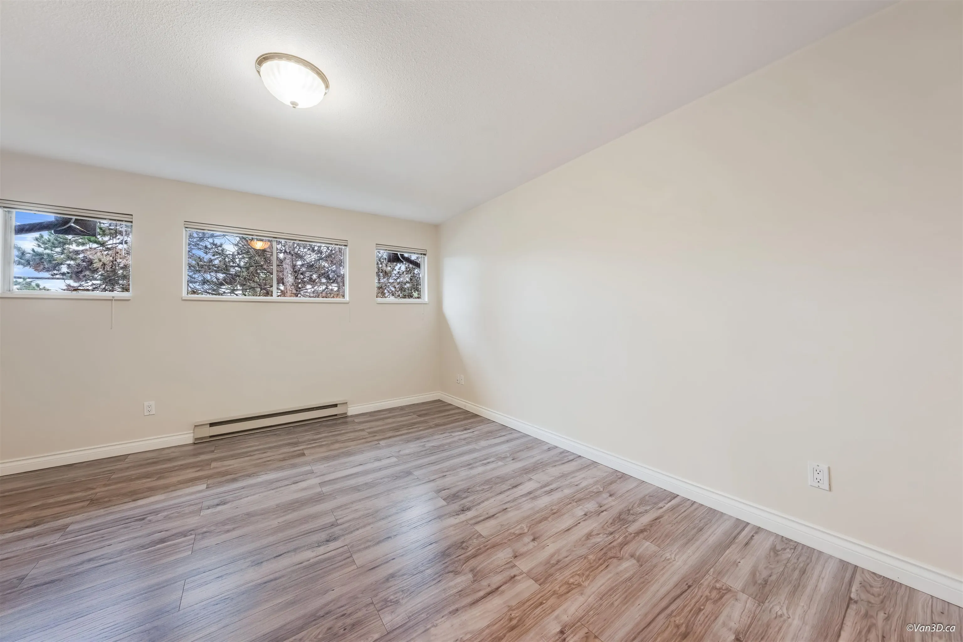 27 7695 St. Albans Road