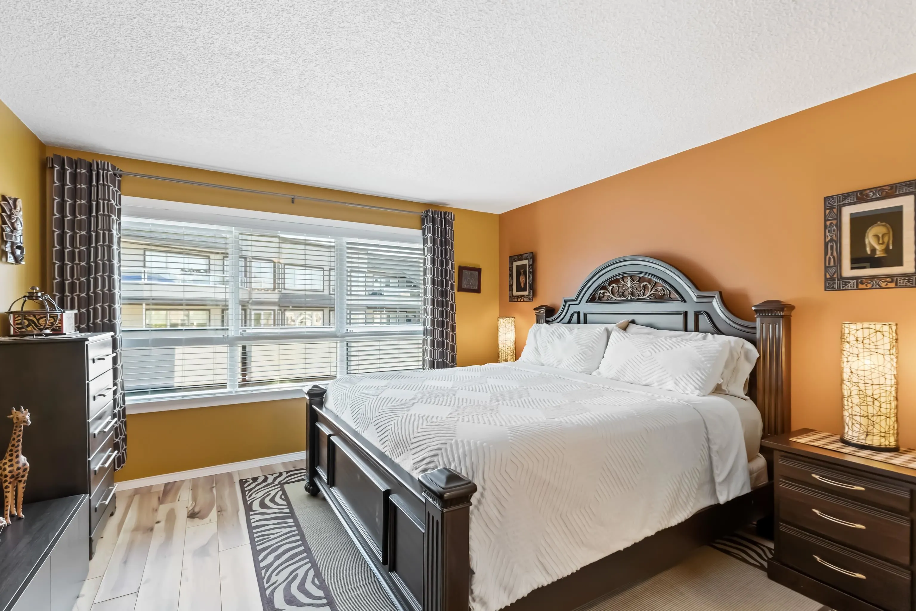203 1830 E Southmere Crescent