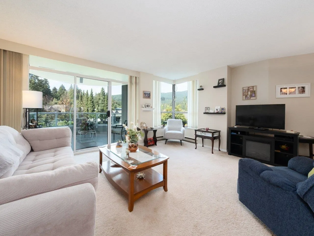 304 995 Roche Point Drive