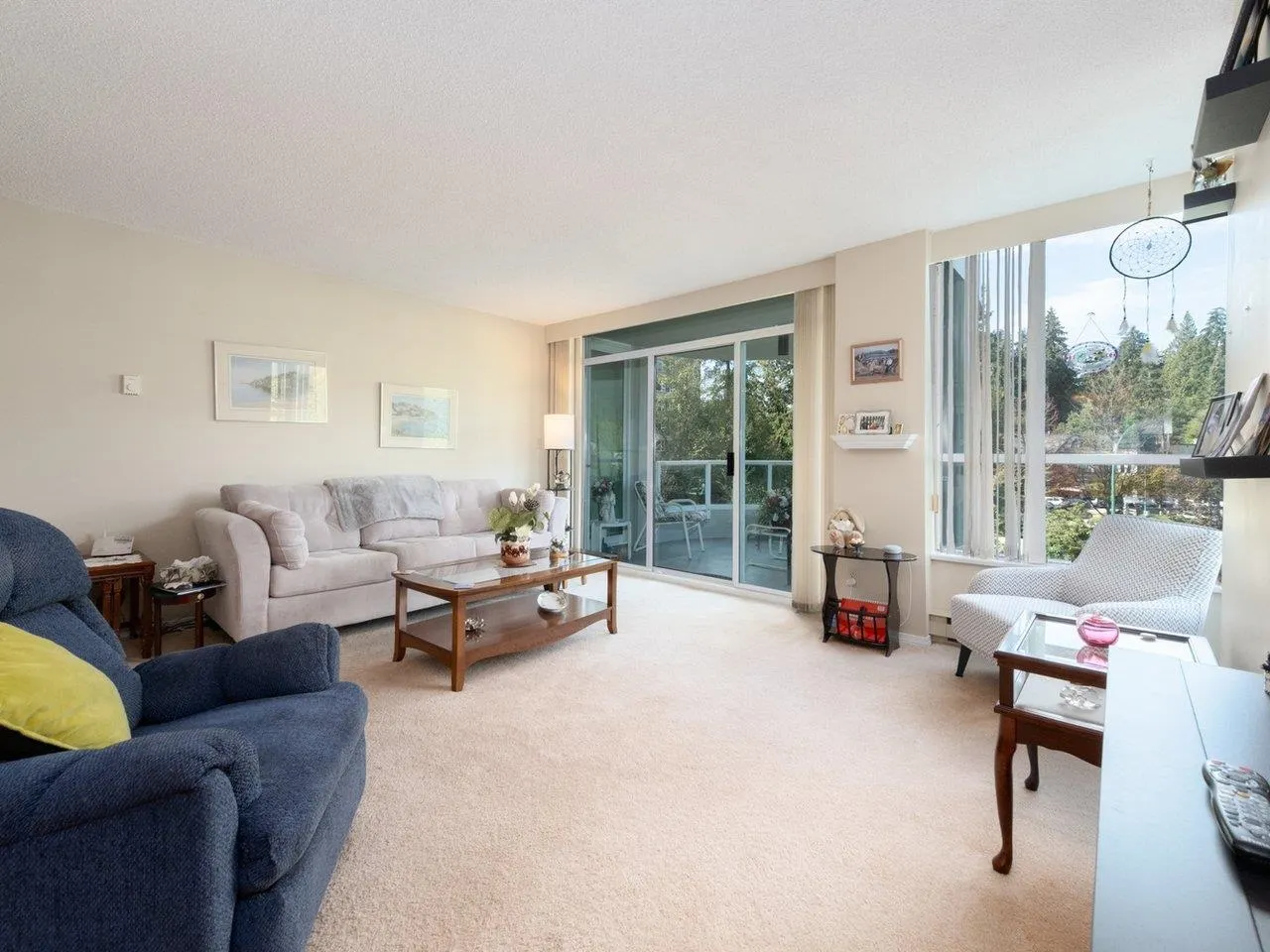 304 995 Roche Point Drive