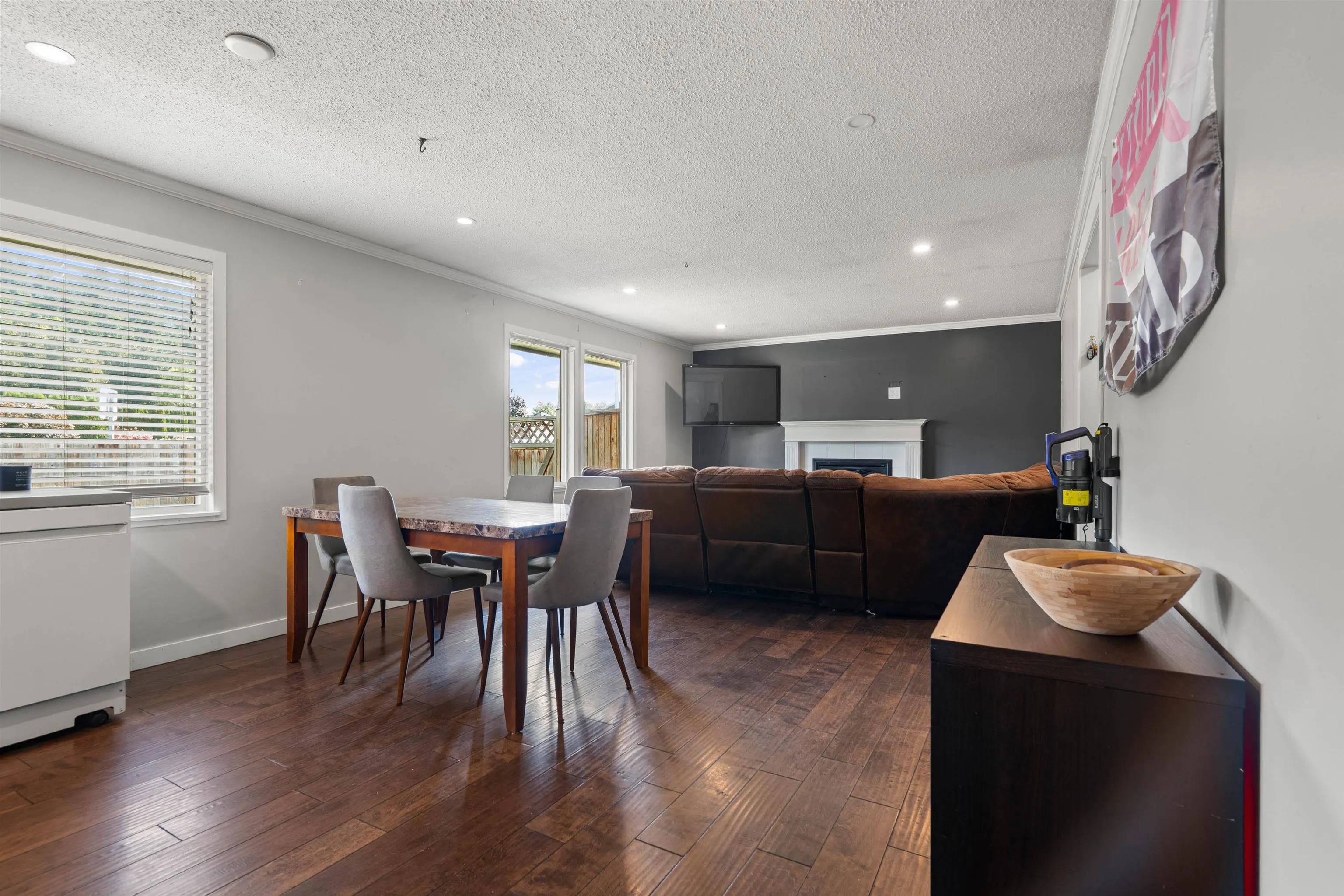 2751 Sandon Drive
