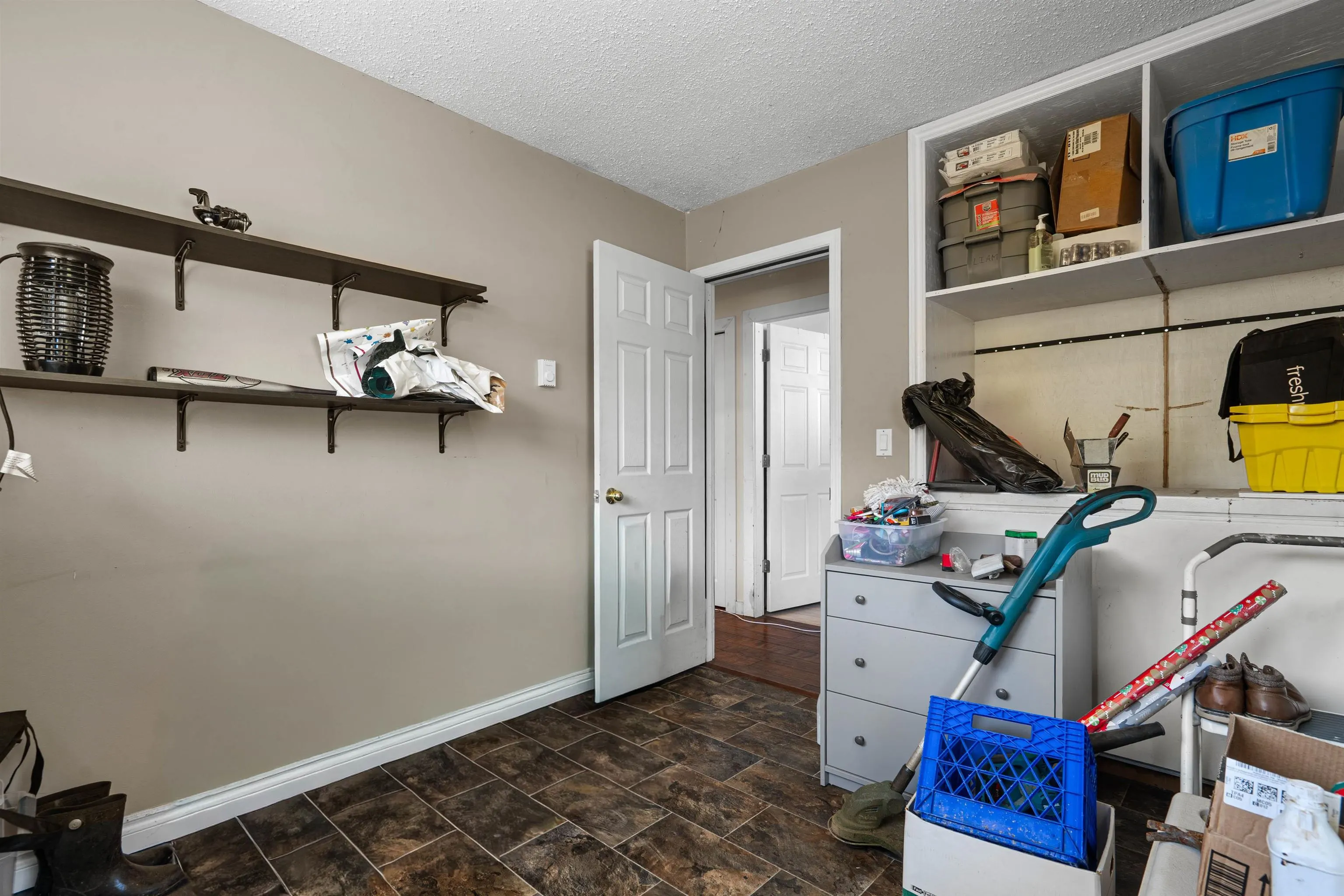 2751 Sandon Drive