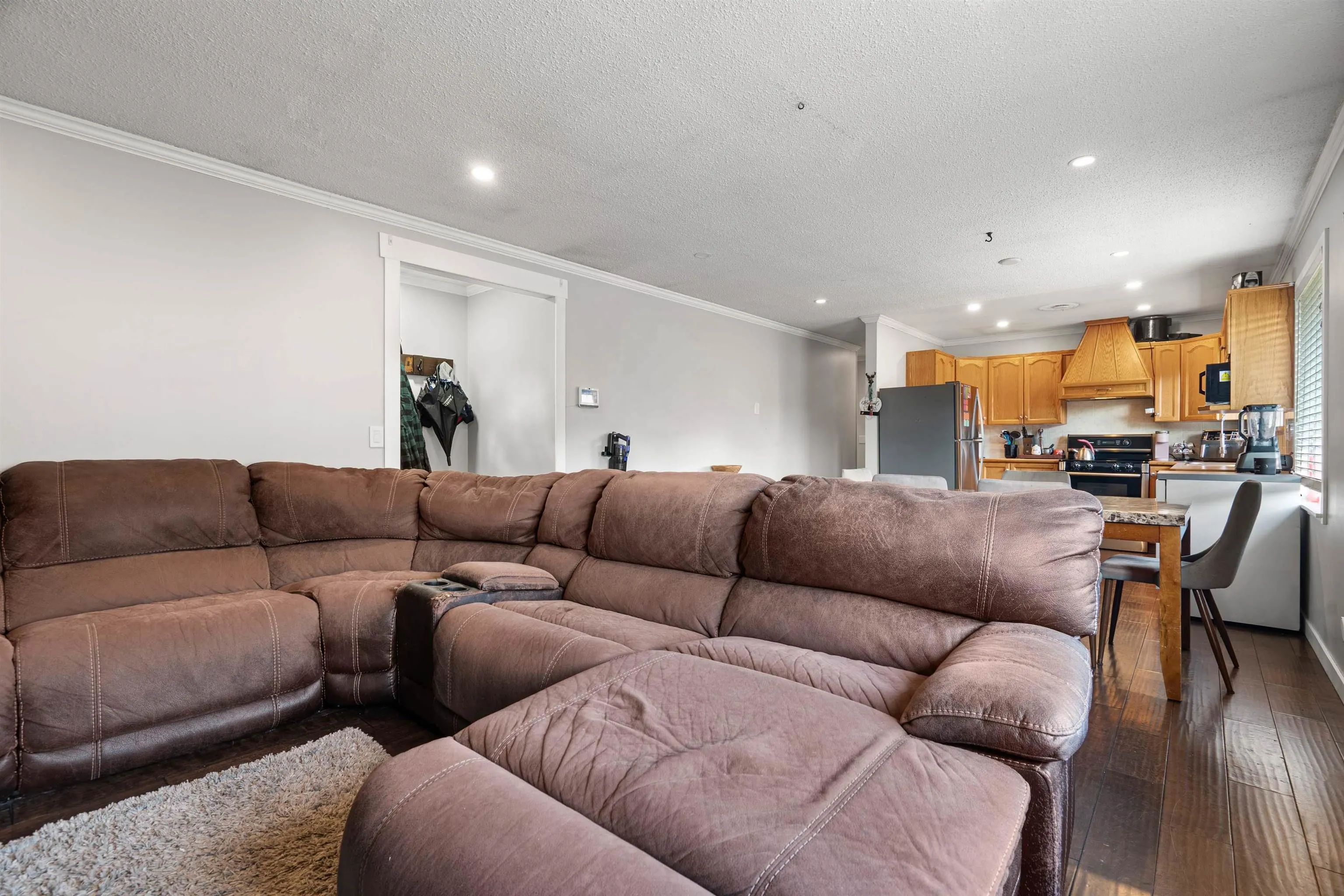 2751 Sandon Drive