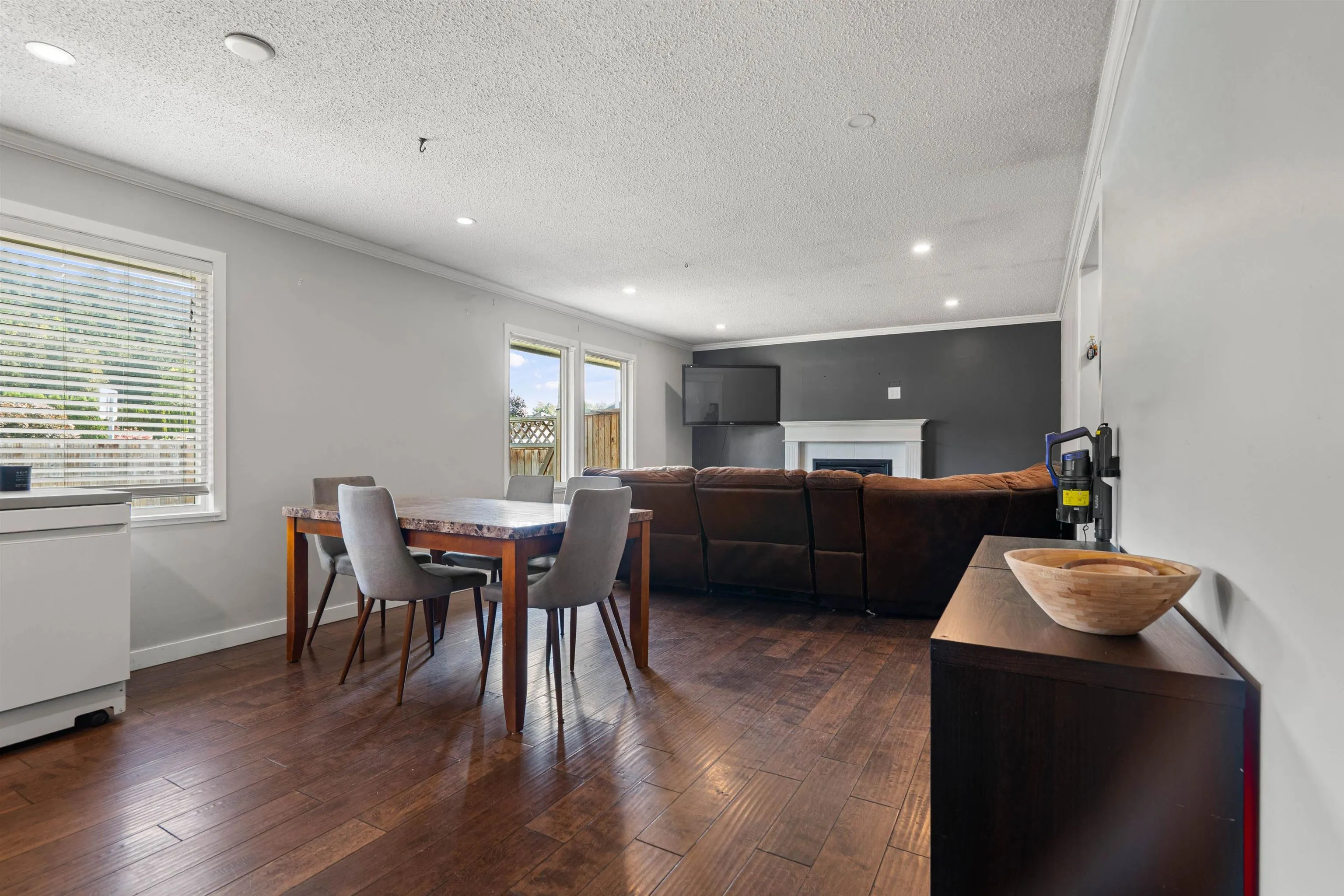 2751 Sandon Drive