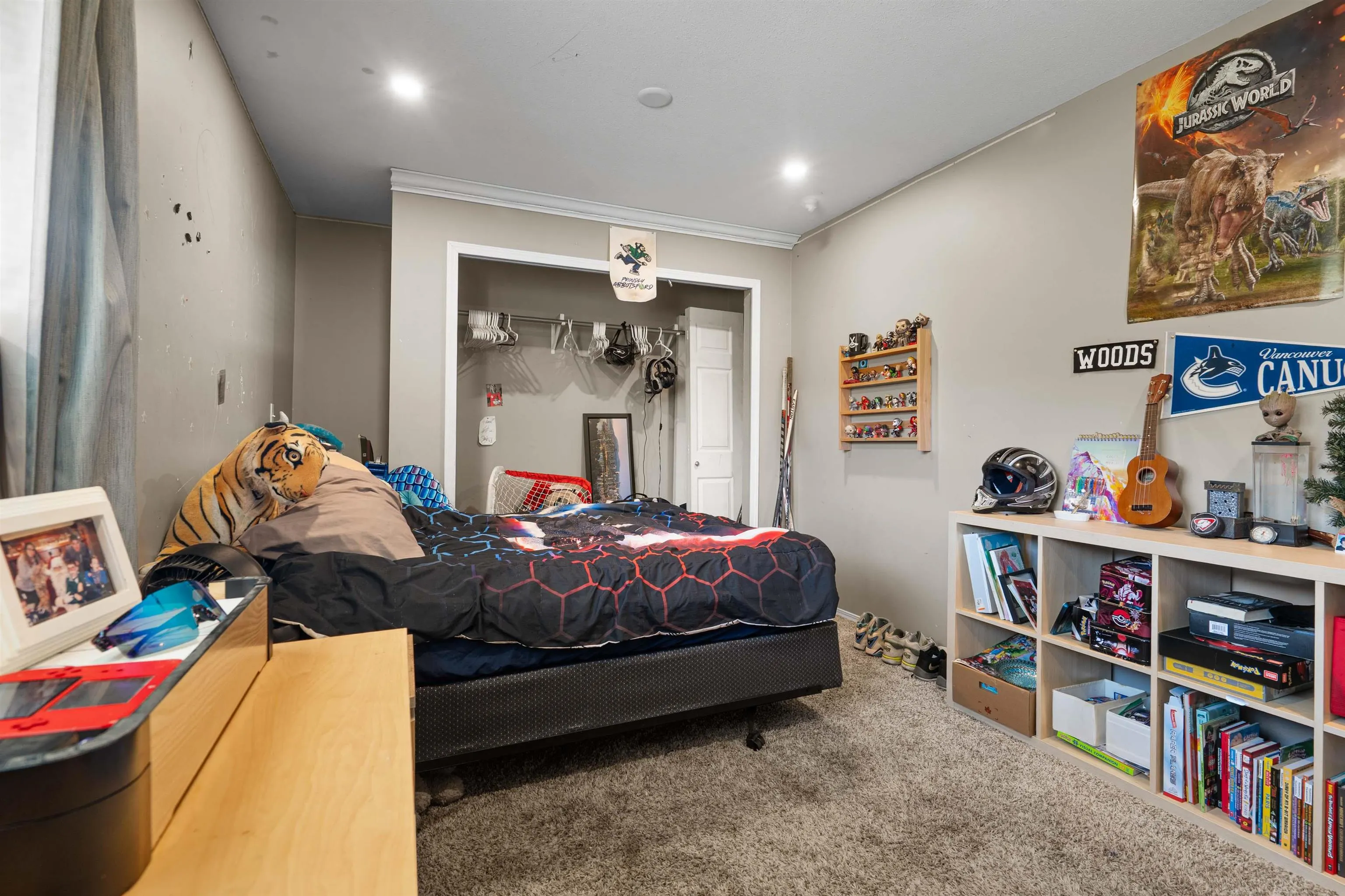 2751 Sandon Drive