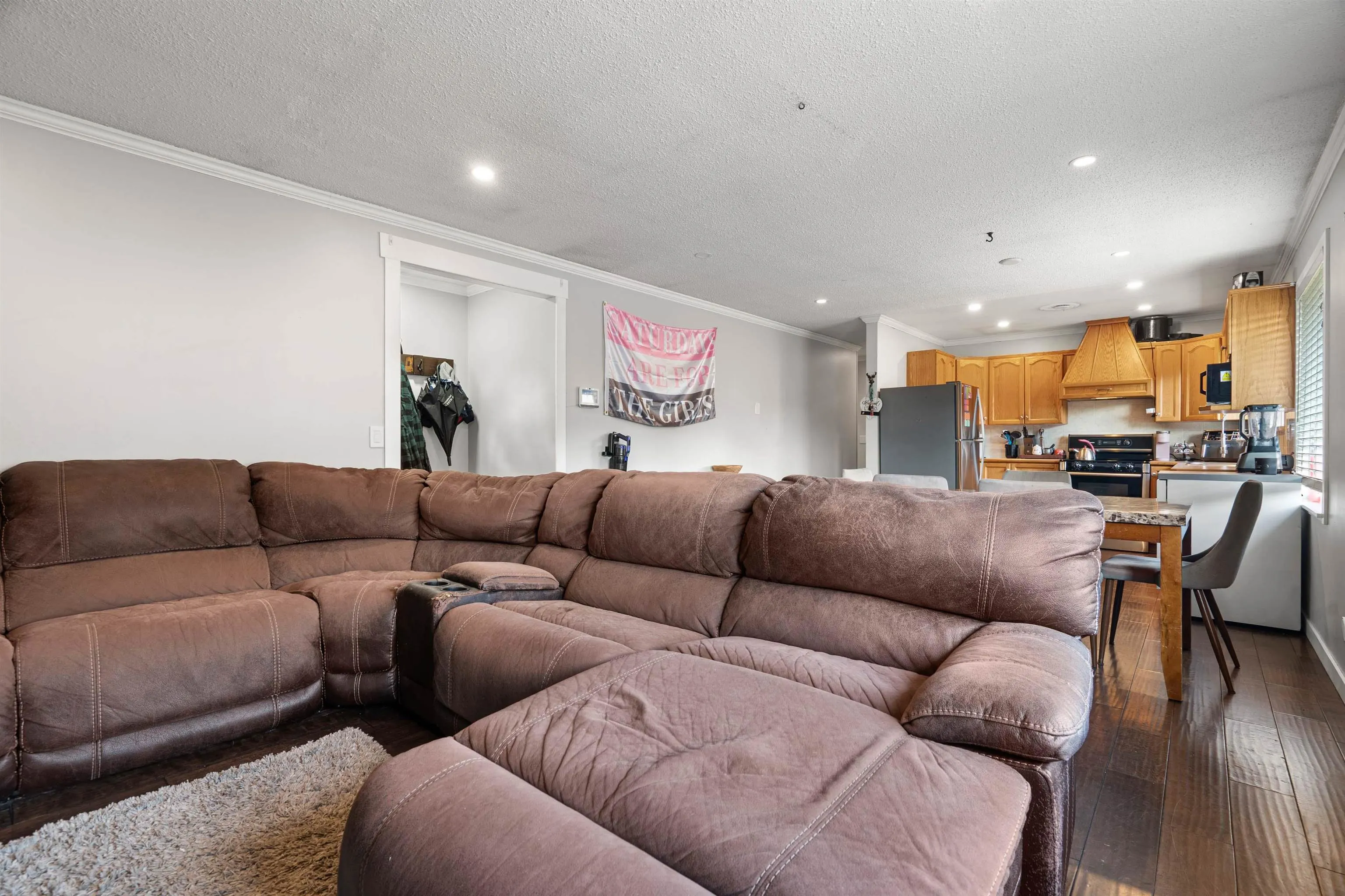 2751 Sandon Drive