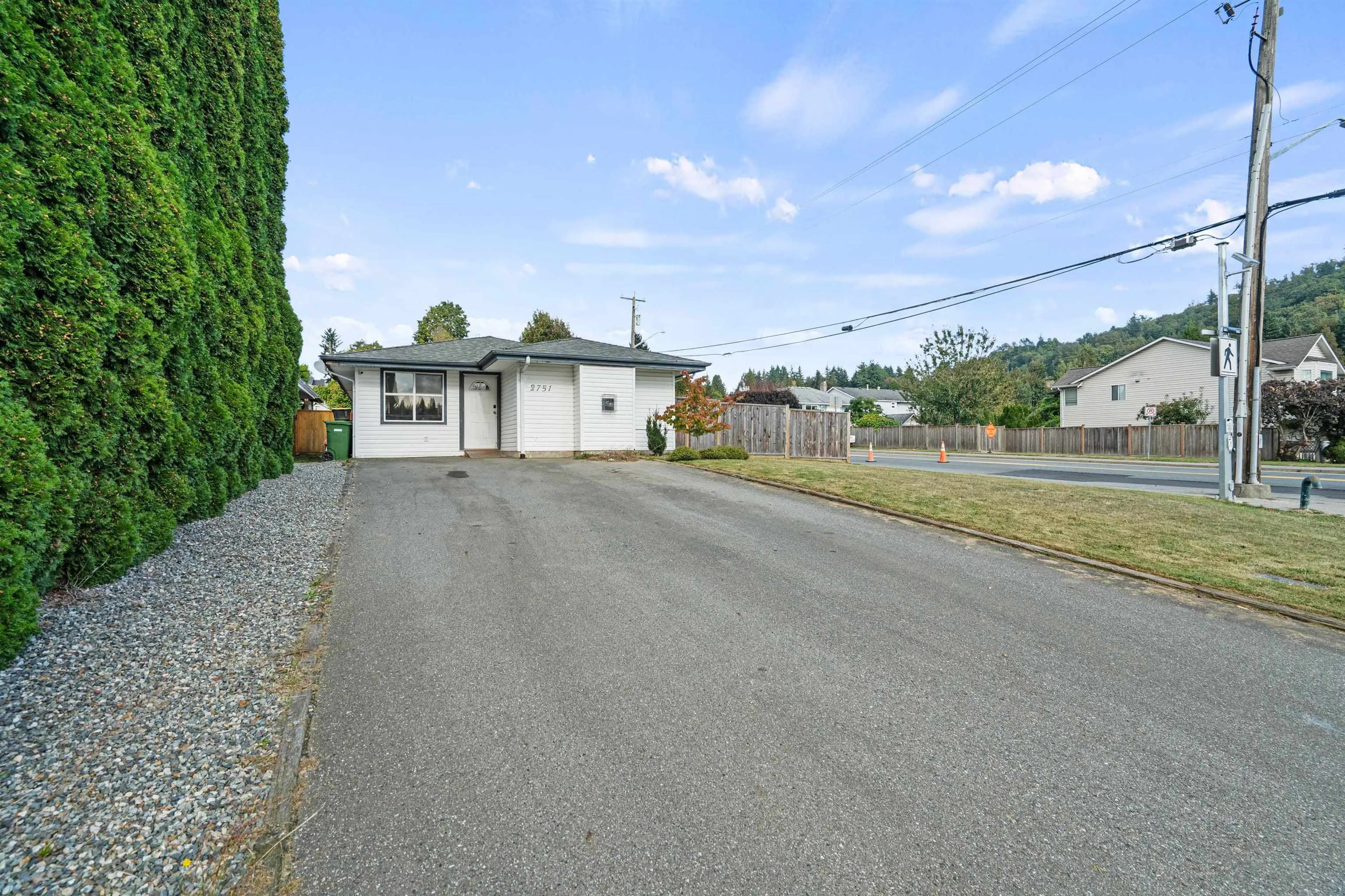 2751 Sandon Drive