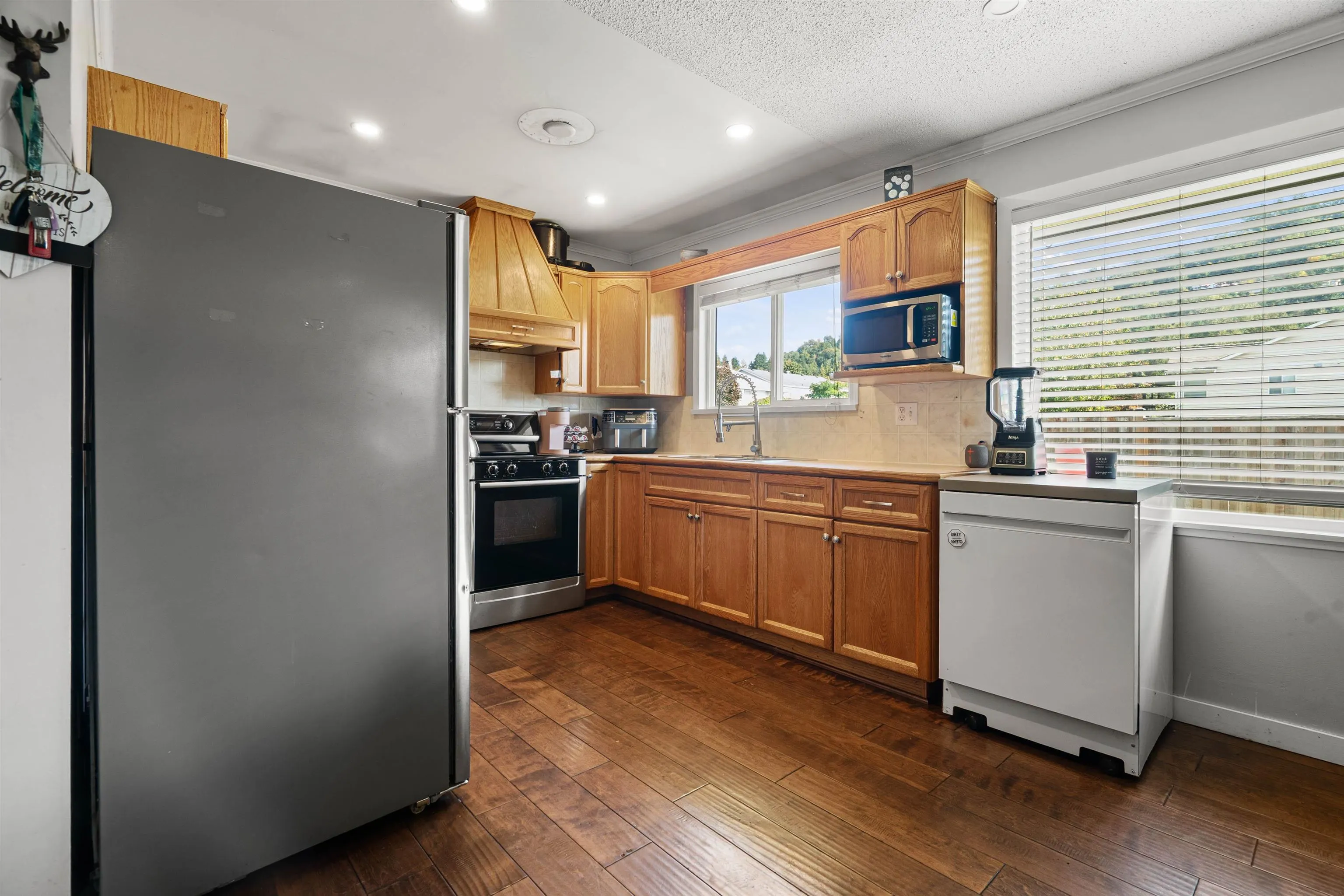 2751 Sandon Drive
