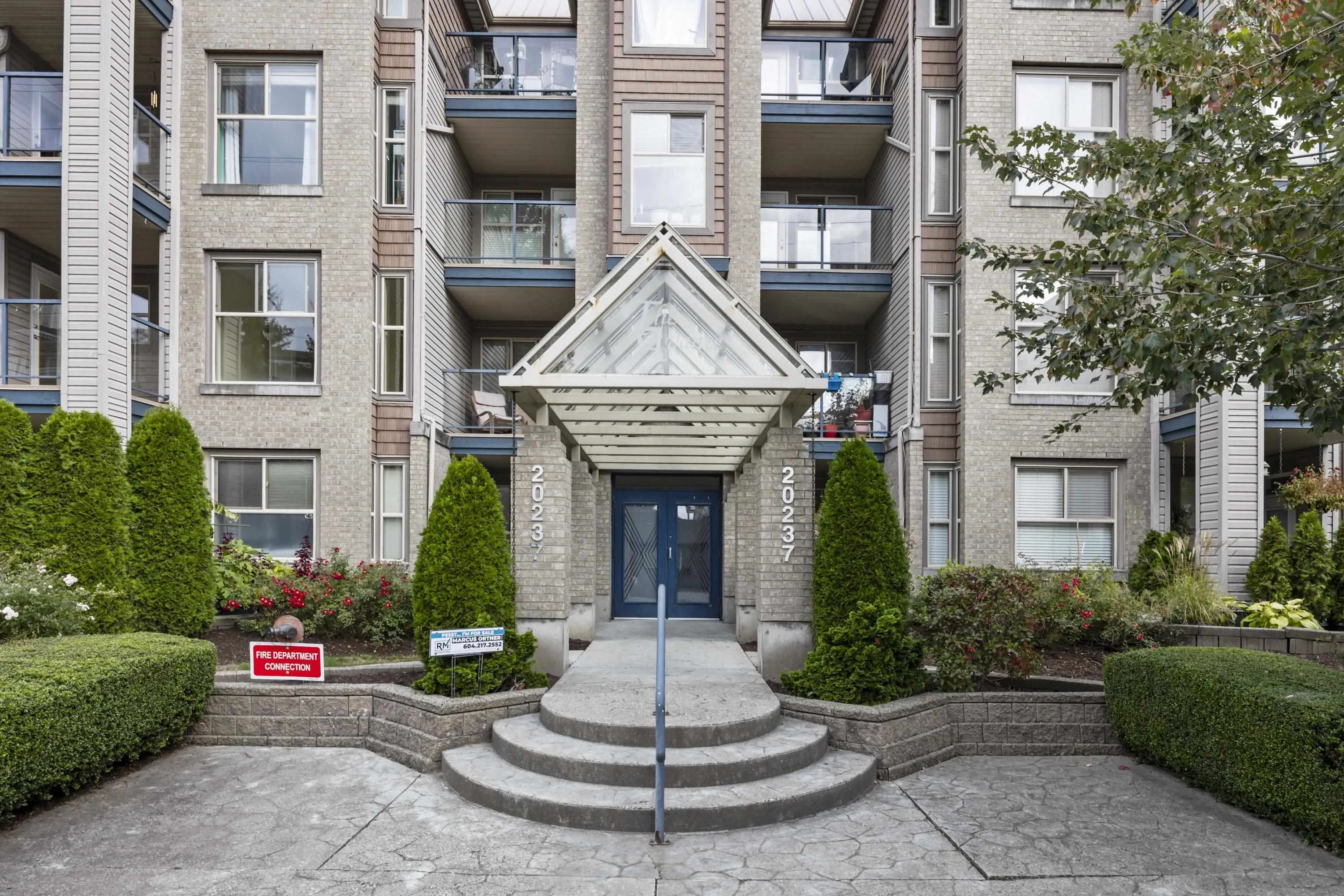 302 20237 54 Avenue