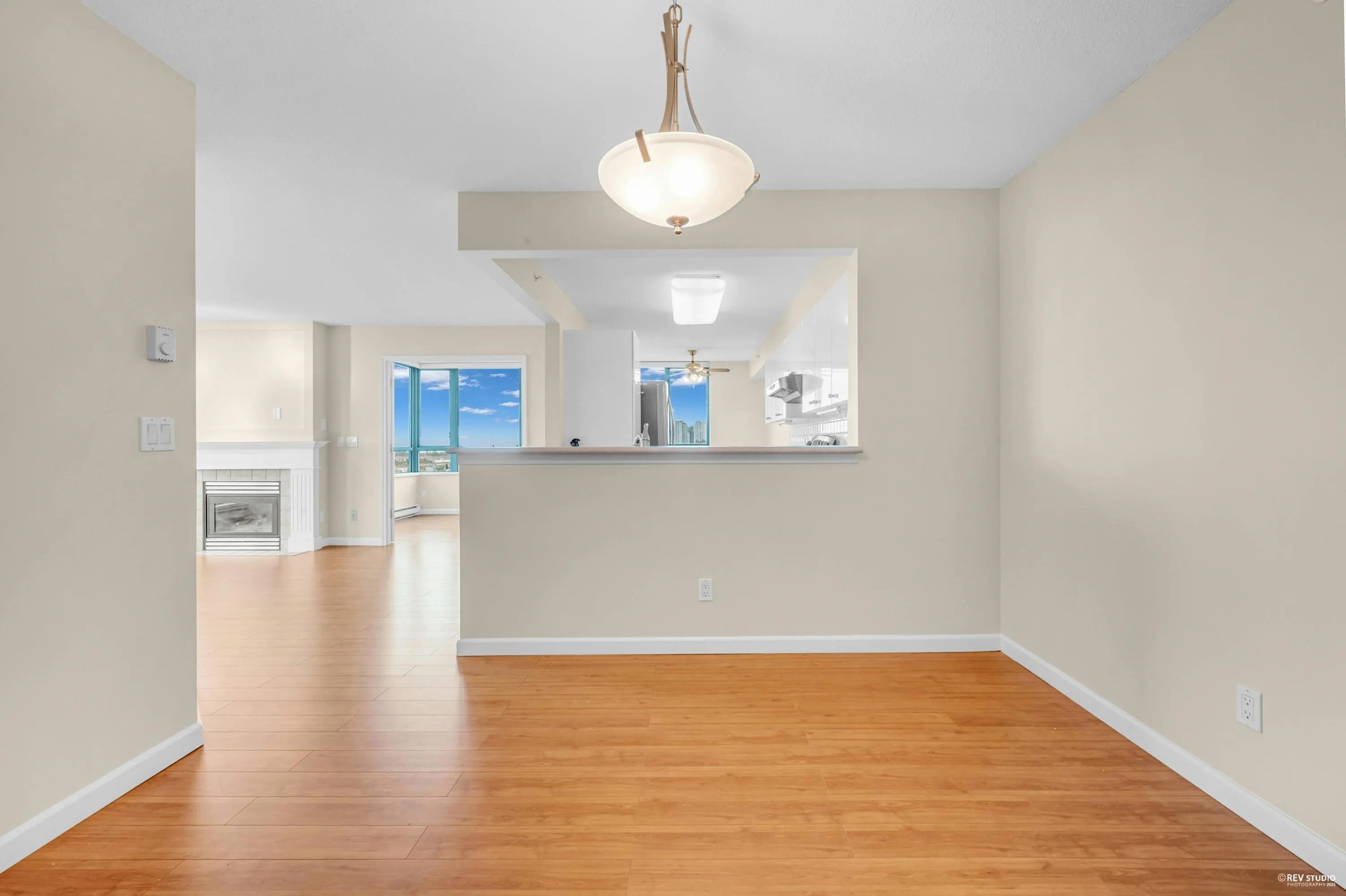 1104 6611 Southoaks Crescent