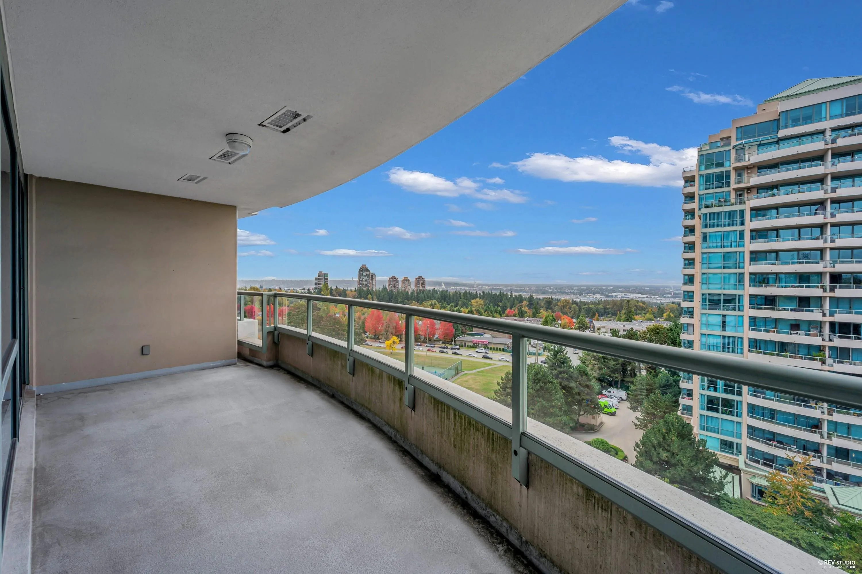 1104 6611 Southoaks Crescent