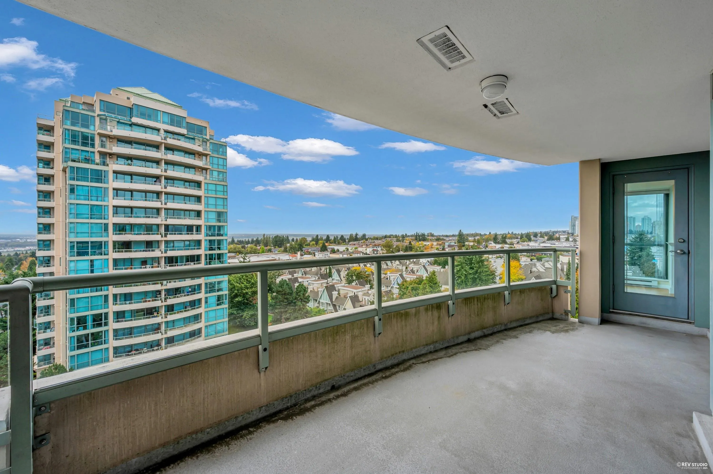 1104 6611 Southoaks Crescent