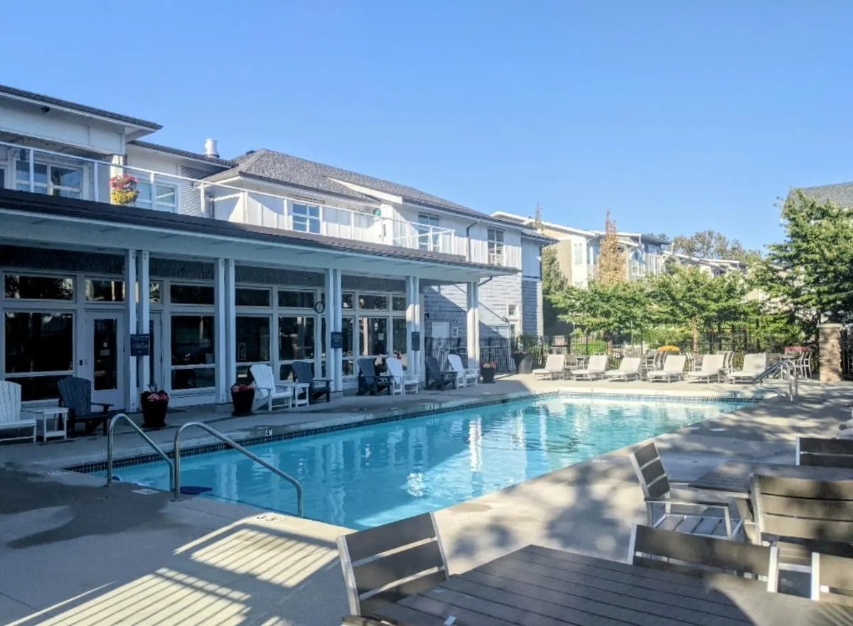 59 5550 Admiral Way