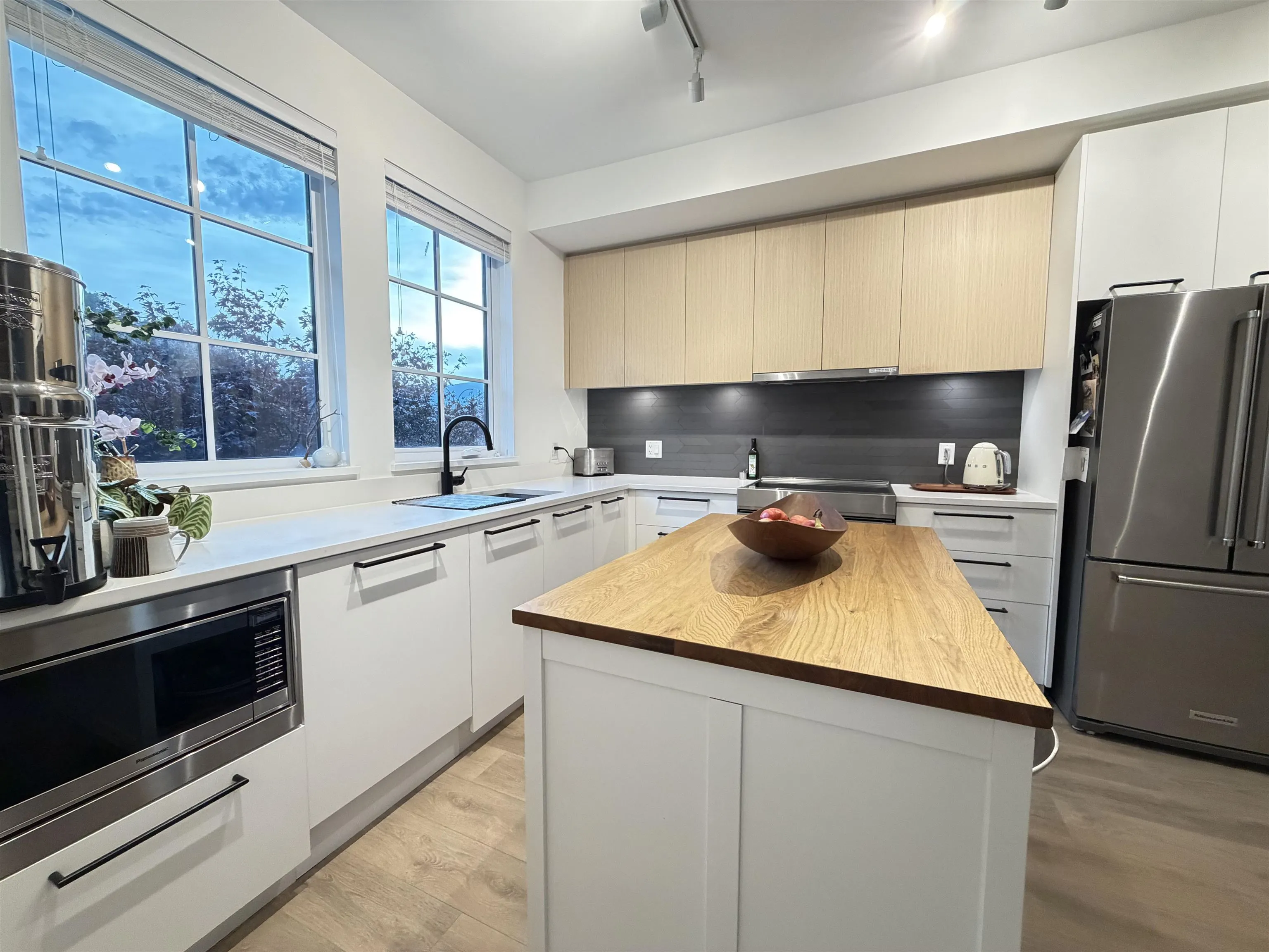 1358 Peakside Place