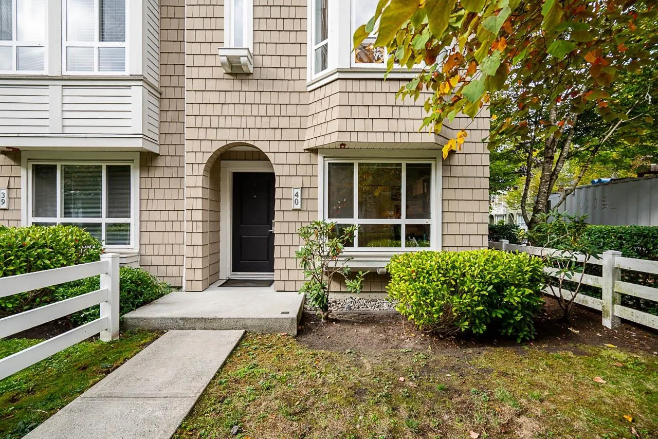 40 2418 Avon Place