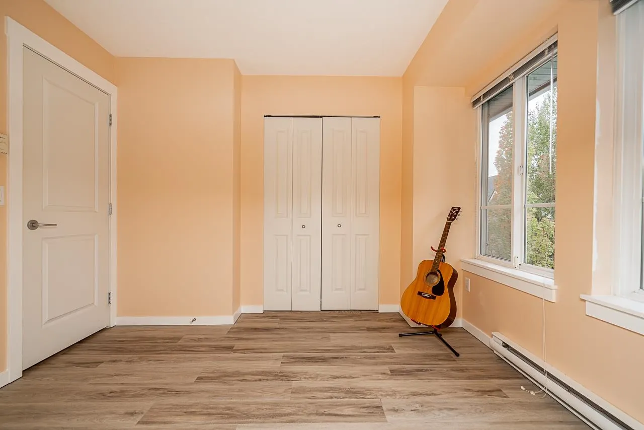 40 2418 Avon Place