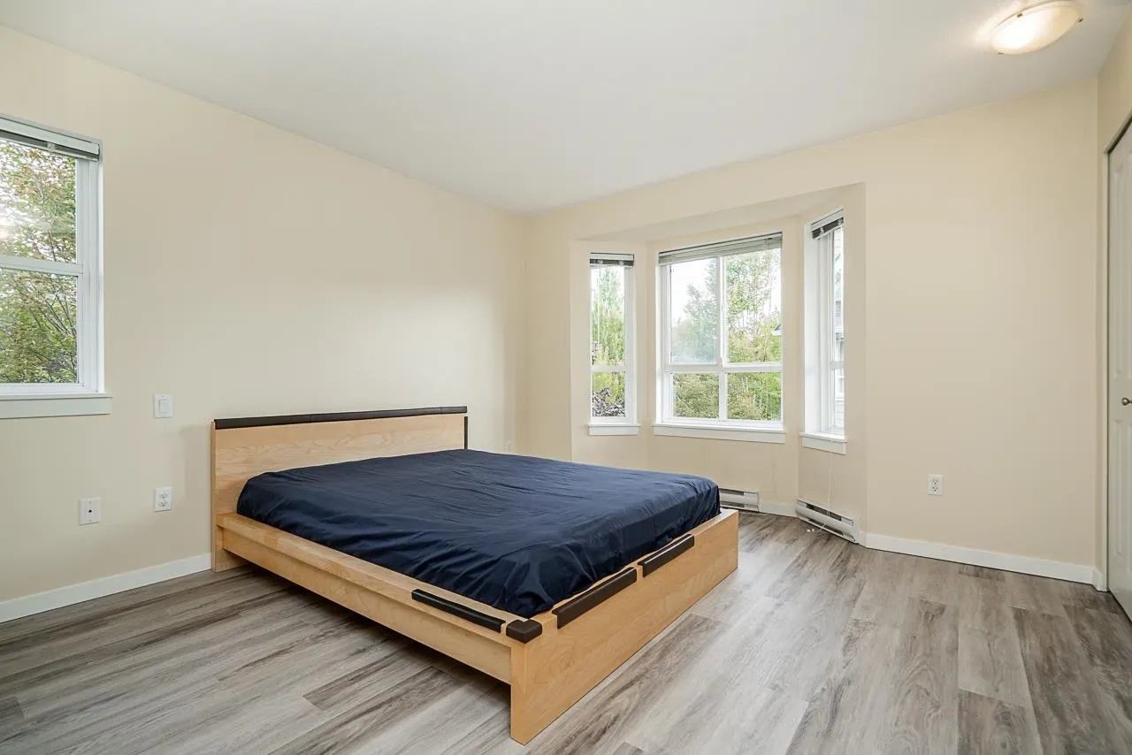 40 2418 Avon Place
