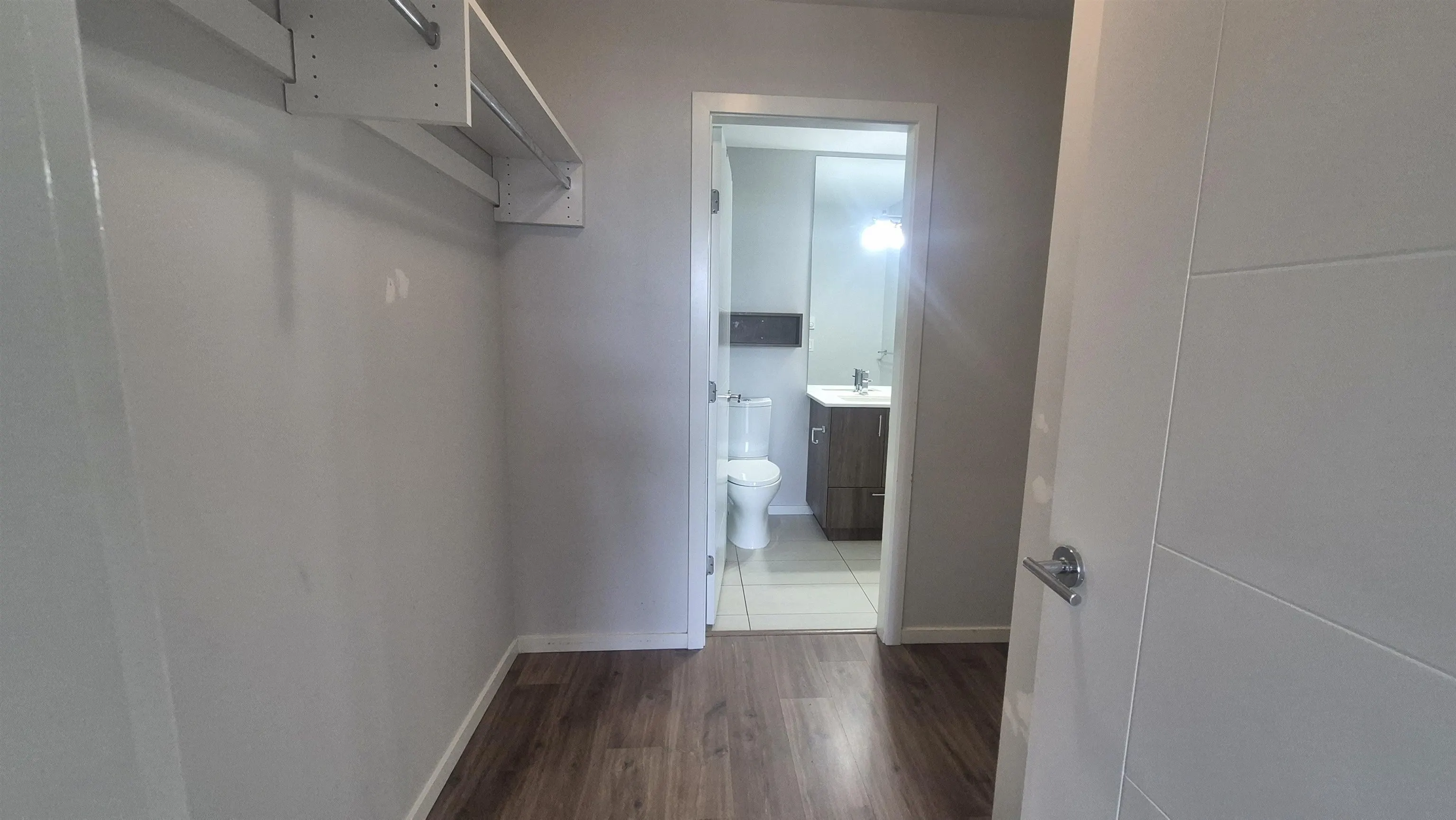 323 6283 Kingsway
