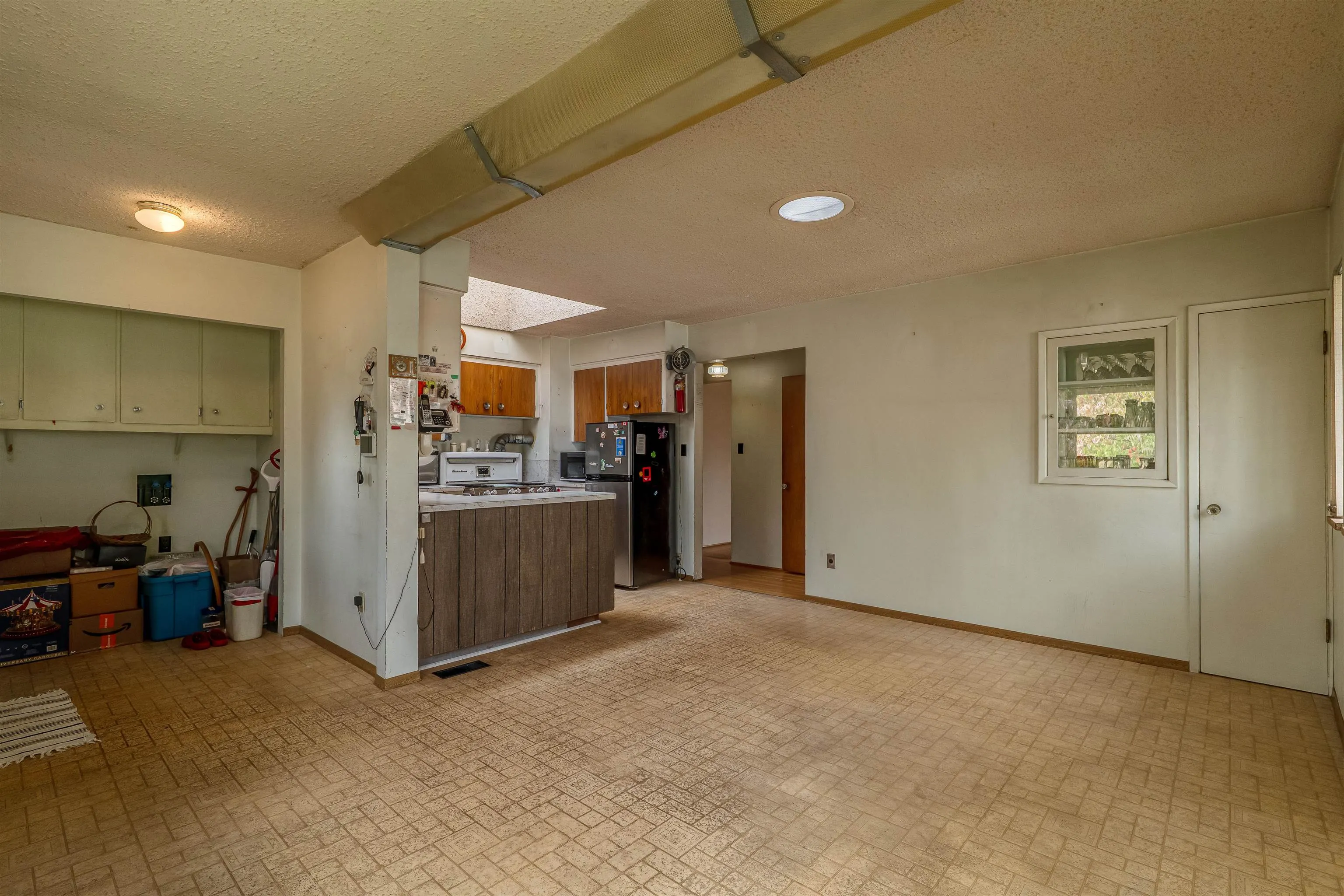 4638 Royal Oak Avenue