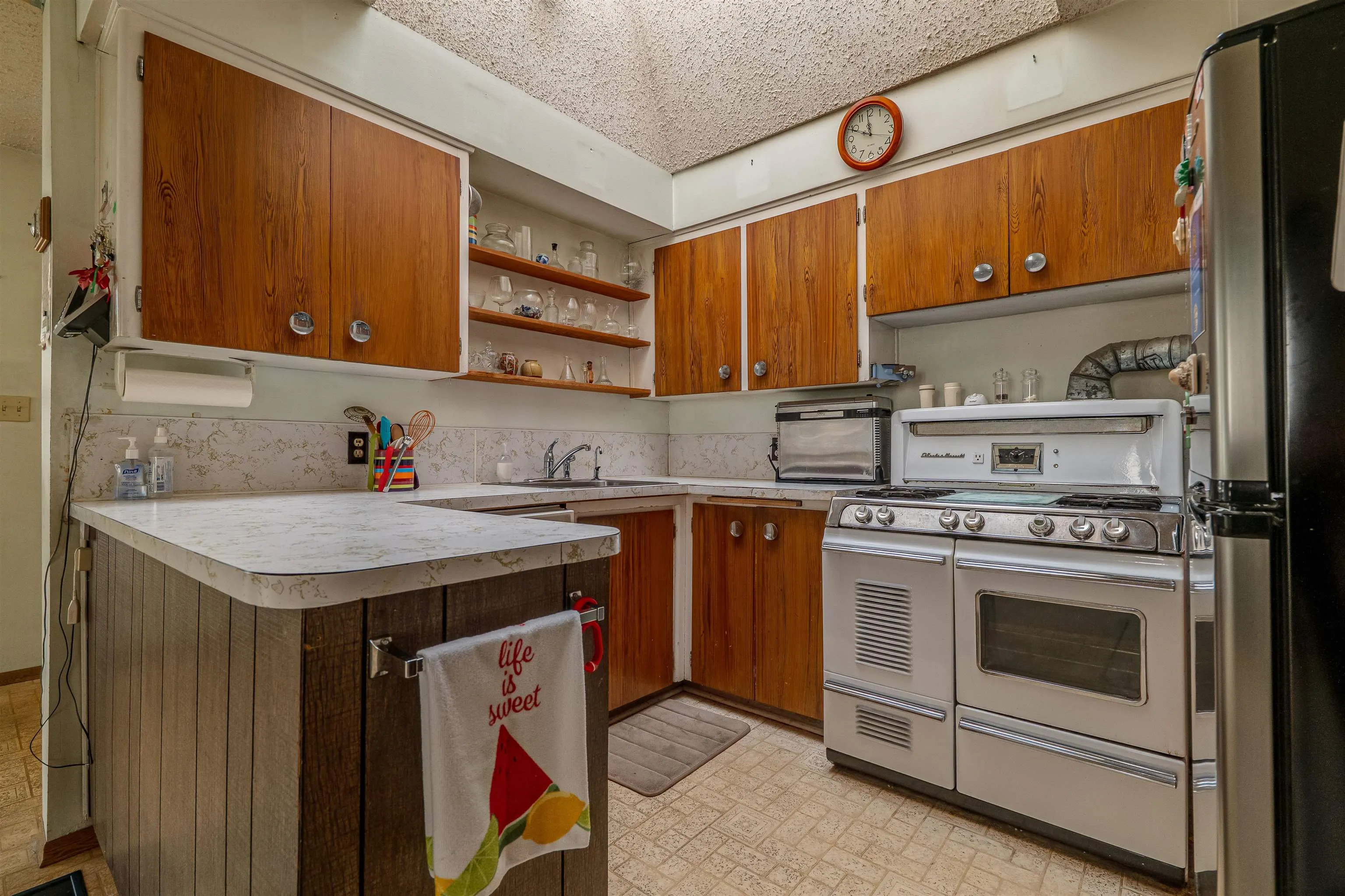 4638 Royal Oak Avenue