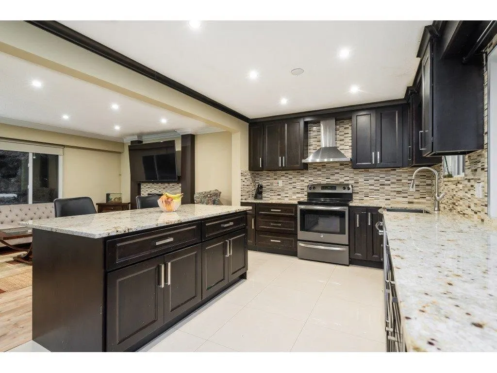 3228 Cedar Drive
